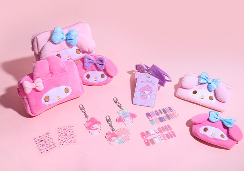 산리오 마이멜로디 젤네일 스트립 16매입 Gagnes ITT MELODY ANDLEM AMPHOTO ₩2,000 16 계산 愿 마이멜로디 젤네일 스트립 MY MELODY #초간편부착 #심쿵귀여움 #밀착력UP LLD ₩2,000 16 계산 마이멜로디 젤네일 스트립 MY MELODY OM #초간편부착 #심쿵귀여움 #밀착력UP ES : HYMELODY MOTIONANPRODUCT INFO 사용방법 1 2 3 4 5 1. 큐티클을 제거한 정리된 손톱 표면의 유수분기를 제거합니다.(손톱이 약한 경우, 베이스 코트를 바른 후 사용하시는 것이 좋습니다.) 2. 손톱에 맞는 네일 사이즈를 선택합니다. (손톱보다 약간 작은 사이즈 선택 시 더욱 오래 지속됩니다.) 3. 손톱 안쪽부터 큐티클과 1mm 정도의 여유를 두고 네일 스트립을 붙인 후 중간 부분을 살살 당기면서 양쪽으로 주름을 없애며 붙여줍니다. 4. 네일 파일을 90도로 세워서 위에서 아래로 내리면서 파일링 하여 네일 끝부분을 손톱에 맞게 정리합니다. 5. 탑코트로 마무리하시면 좀 더 오랫동안 유지할 수 있습니다. 제거방법 큐티클 끝 부분에서부터 부드럽게 네일 스트립을 떼어내며 제거합니다. 주의사항 1. 네일 스트립은 1회용이며, 사용자의 환경에 따라 지속기간의 차이가 있을 수 있습니다. (권장 사용기간 7일) 2. 제품의 사용 기간과 사용자의 손톱 상태에 따라 손톱이 손상될 수 있습니다. 3. 알레르기나 민감한 피부에는 사용하지 마십시오. 2. 유,소아의 손이 닿지 않는 곳에 보관하십시오. 3. 손톱 및 그 주위 피부에 이상이 있을 경우 사용하지 마십시오. 4. 사용 중 붉은 반점, 부어오름, 가려움증, 자극 등 이상이 있는 경우에는 사용을 중지하십시오. ICOLOR ₩2000 ₩2000 6 계산 K 16 마이브로디 멀네일 스트랩 타이틀로디 열쇠를 스트일 MY MELODY MY MELODY