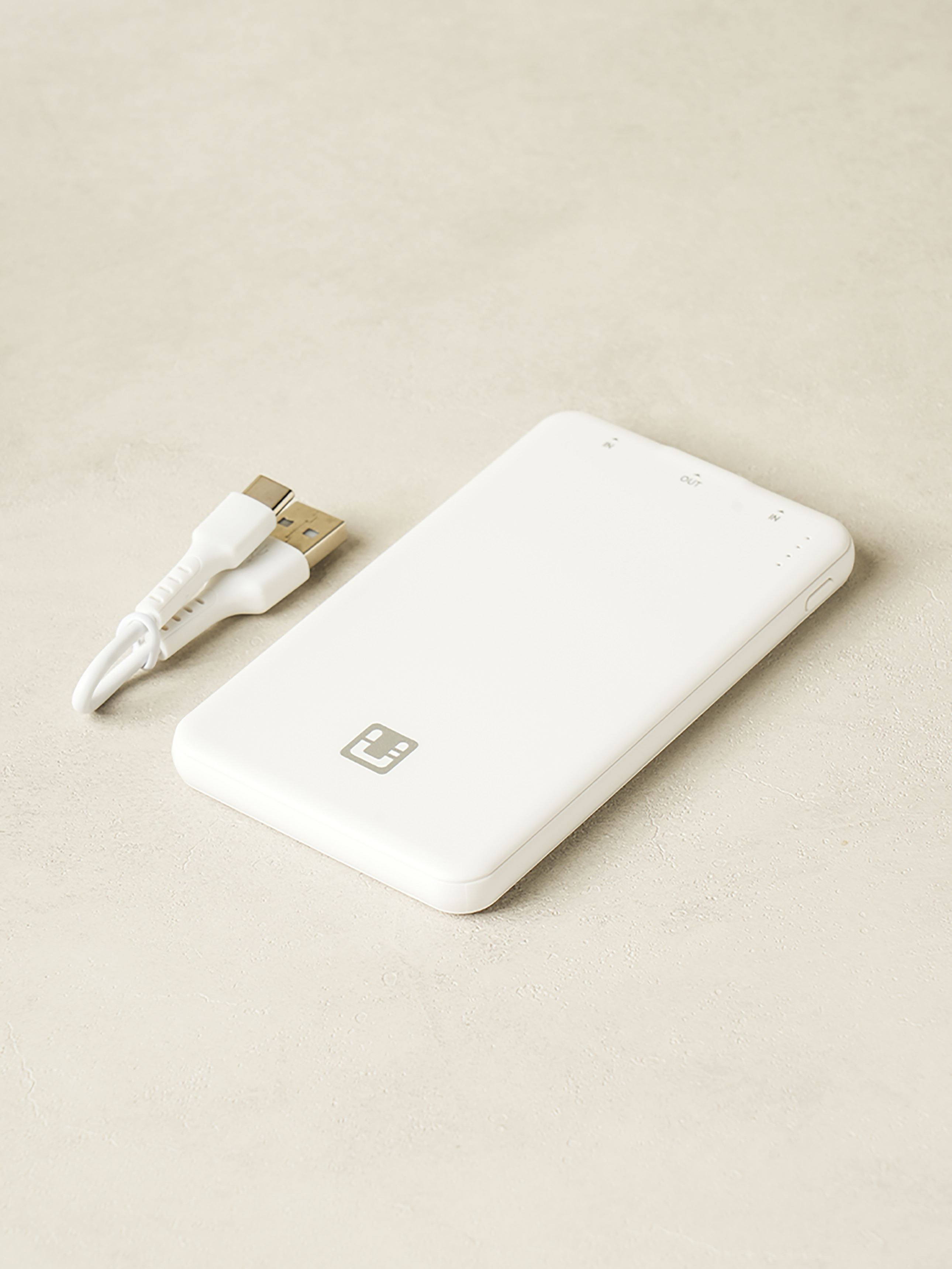 슬림핏 보조배터리 5000mAh C타입 케이블 포함