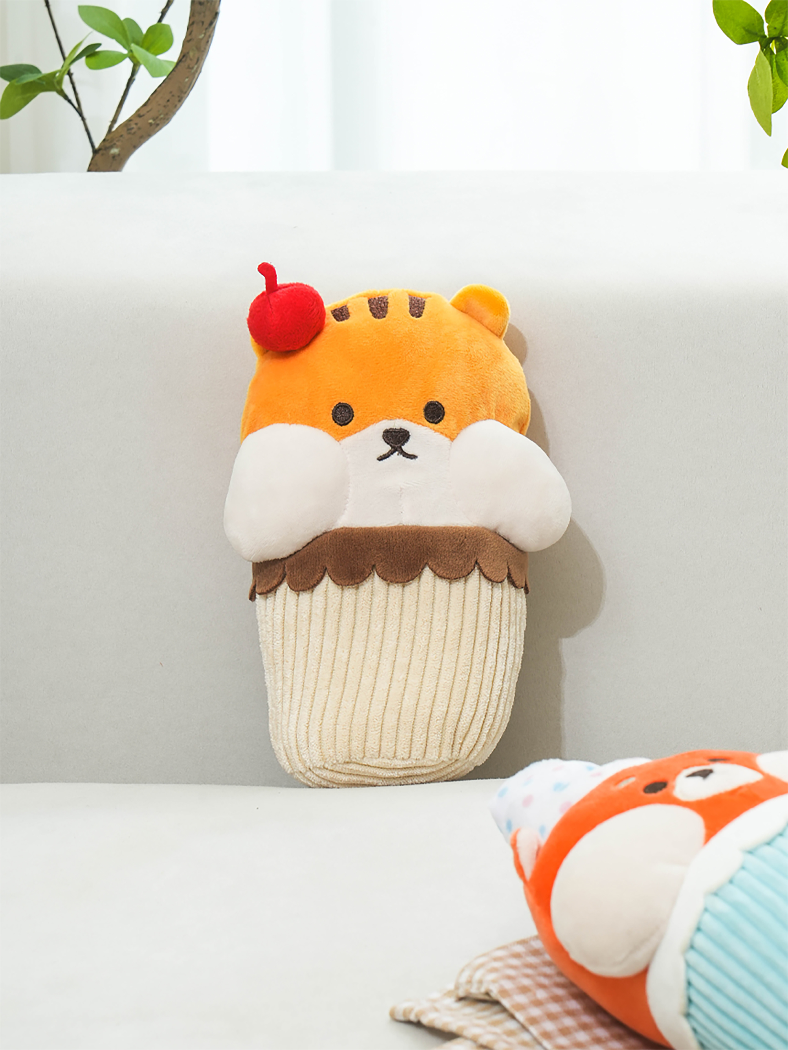 볼이 빵빵한 친구들 컵케이크 다람쥐 인형