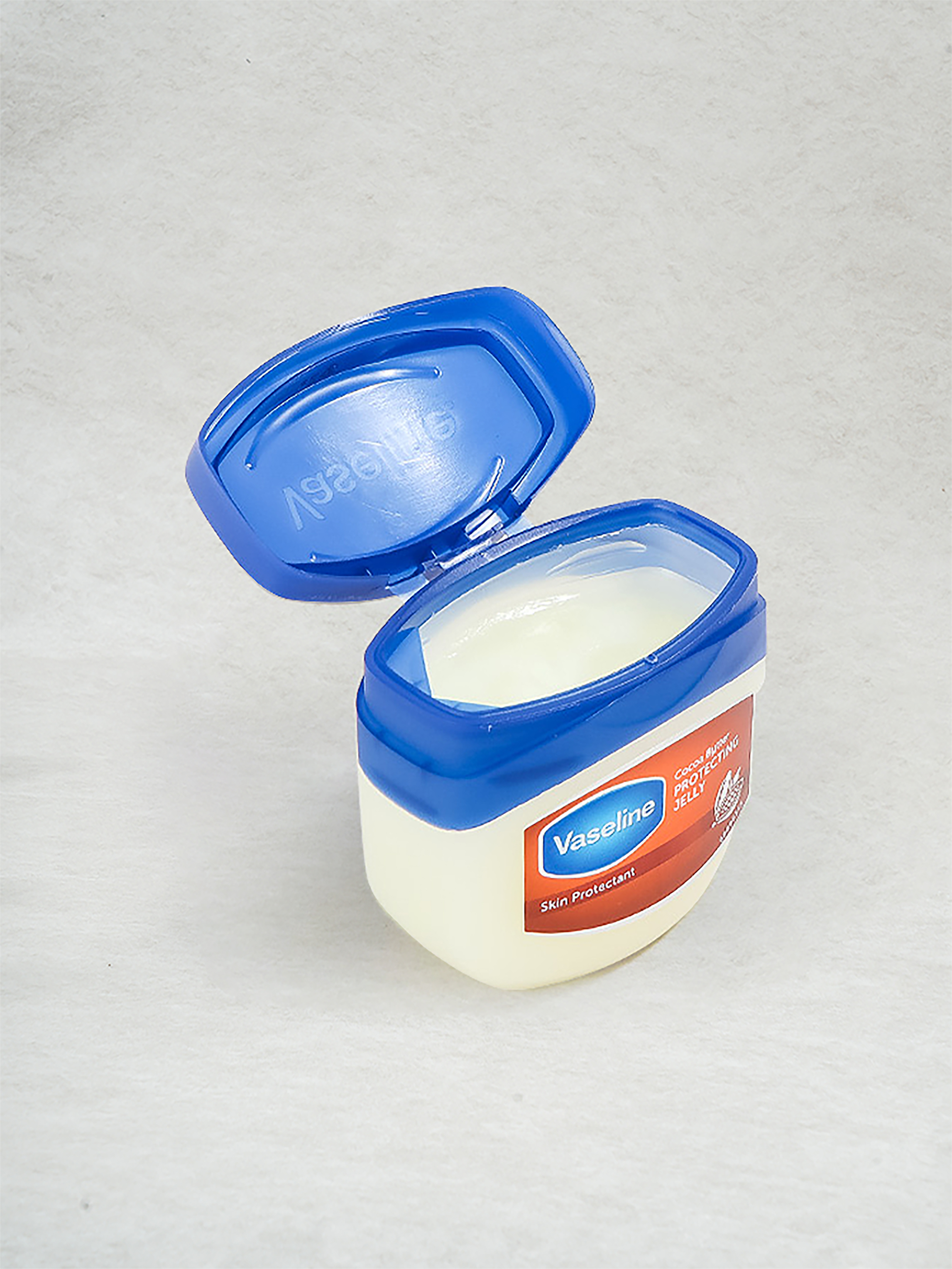Защитный вазелин Vaseline Cocoa Butter 100 мл