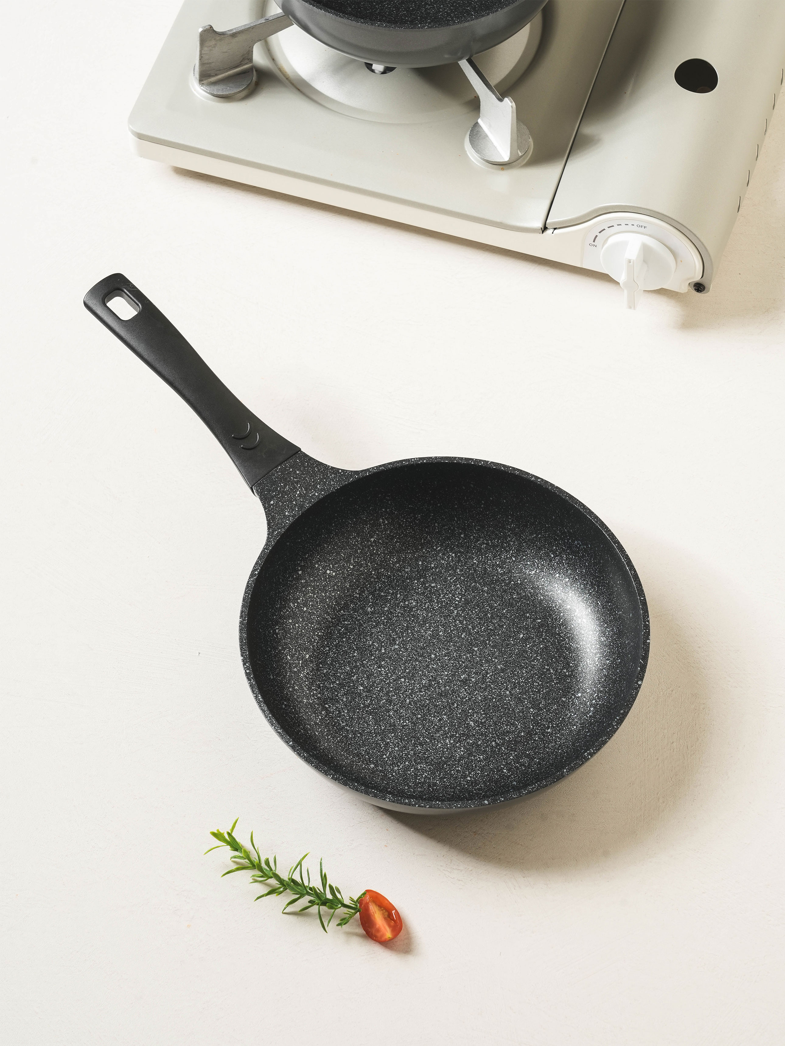 잘 눌어붙지 않는 프라이팬 20cm