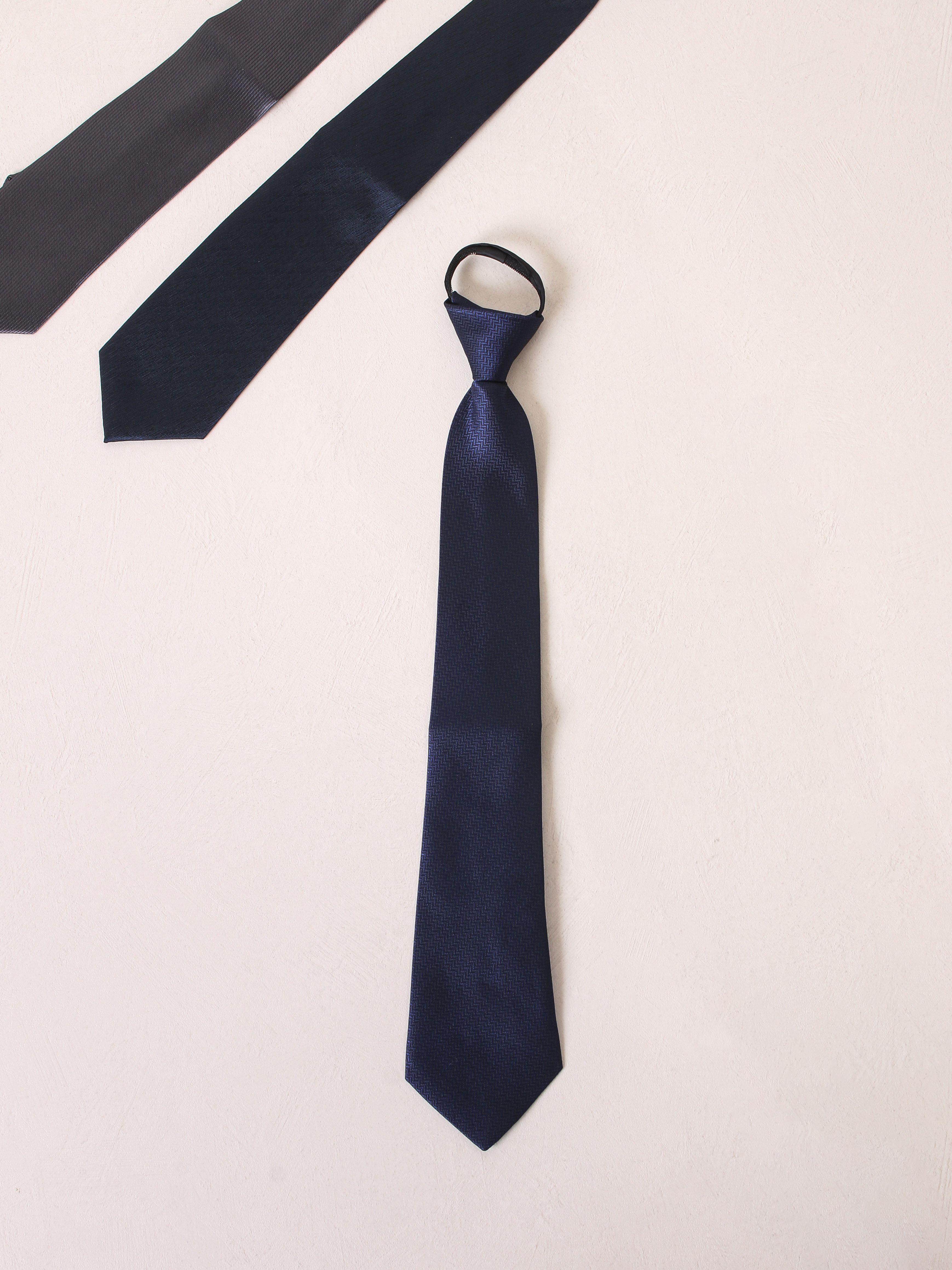 Zipper Type Neck Tie (Subtle Pattern)