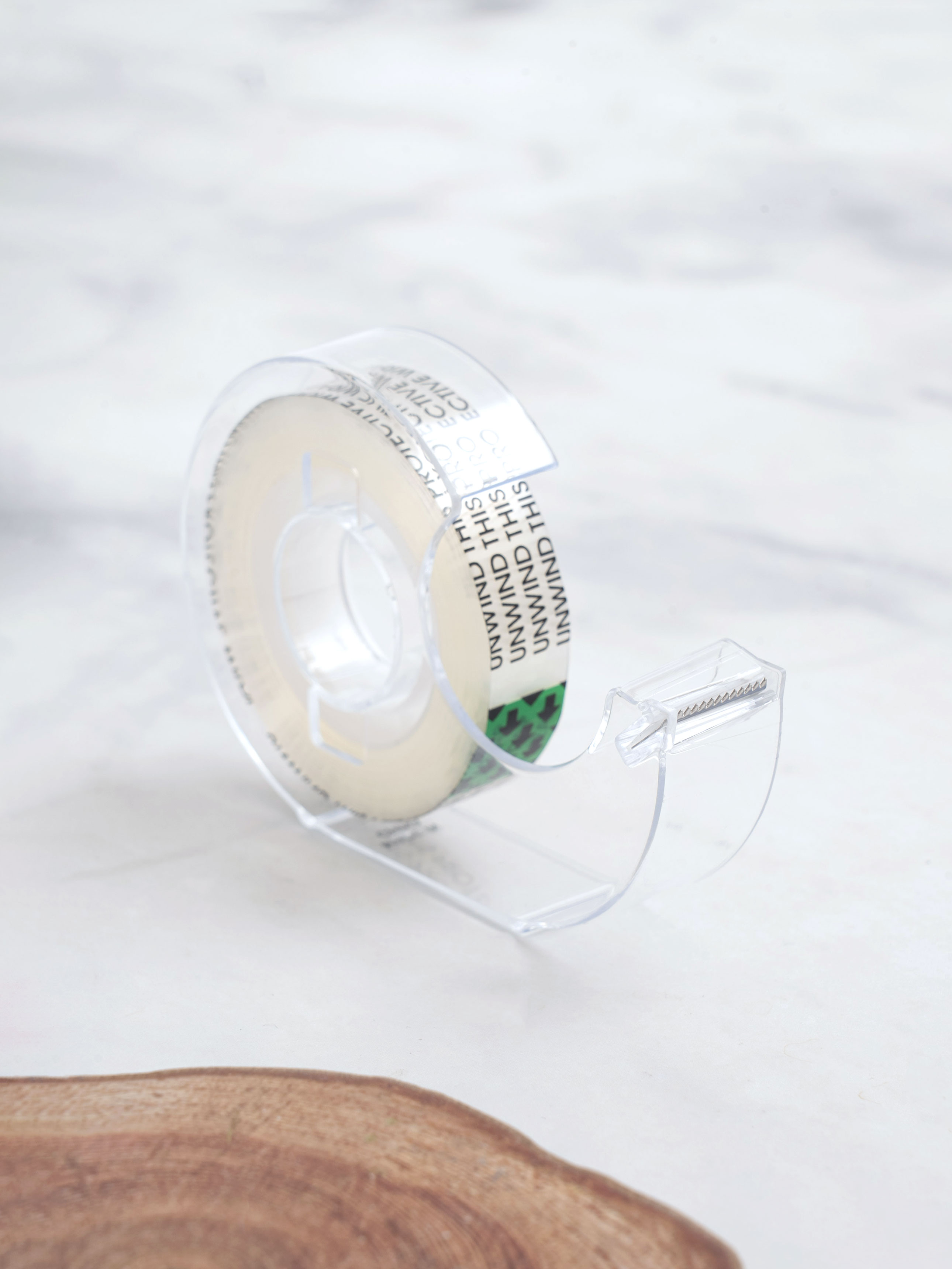 커터가 달린 양면테이프 12 mm X 15 m