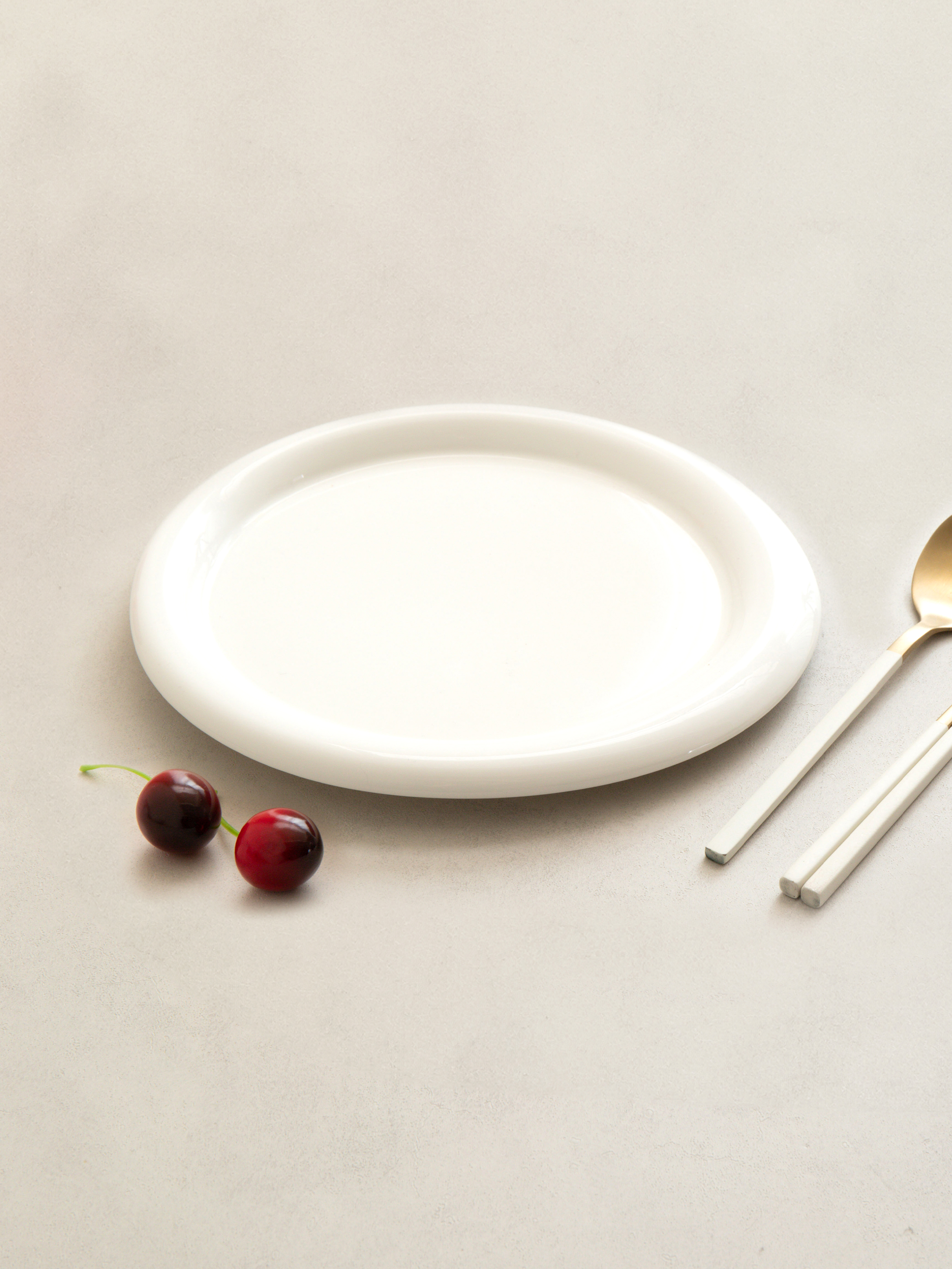 화이트 몽돌 접시 24 cm