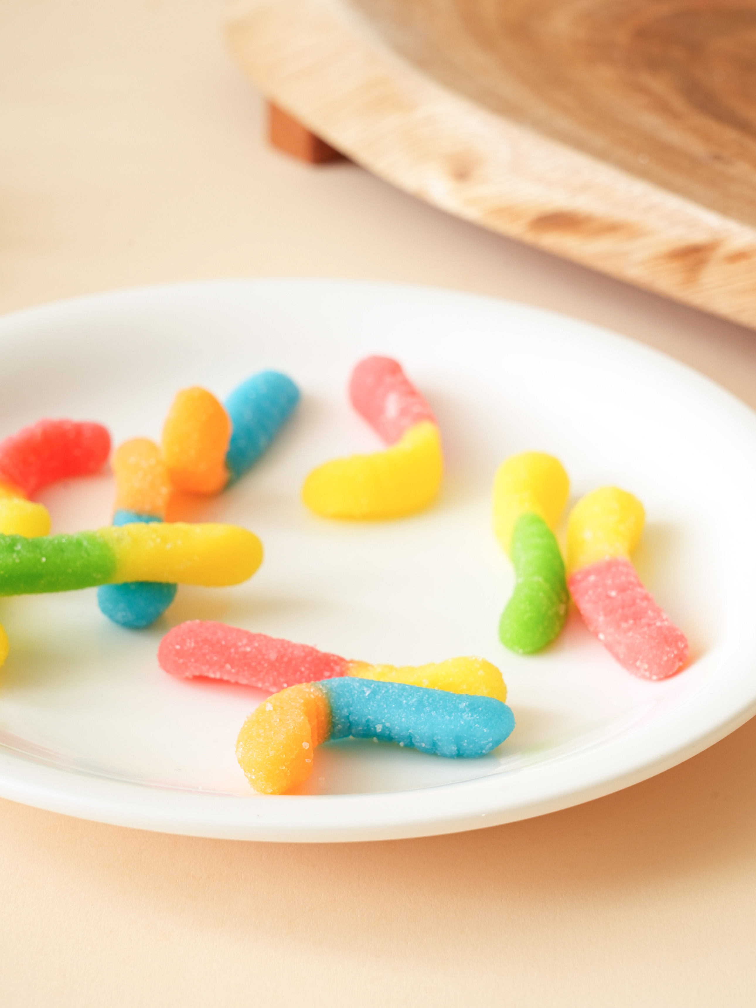 사우어 미니 네온 웜즈 구미 90 g