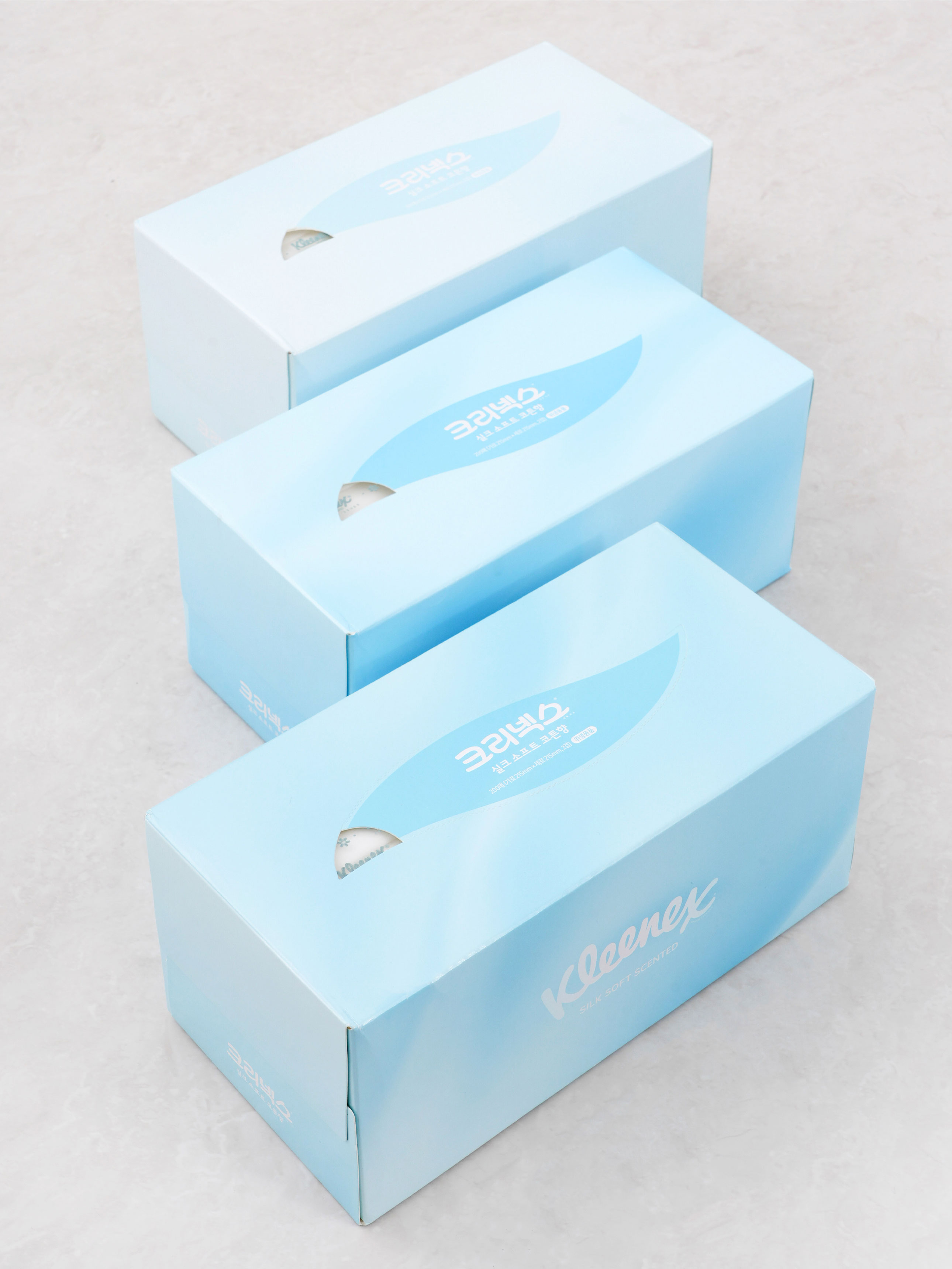 Kleenex Silk Soft 200 шт (аромат хлопка)