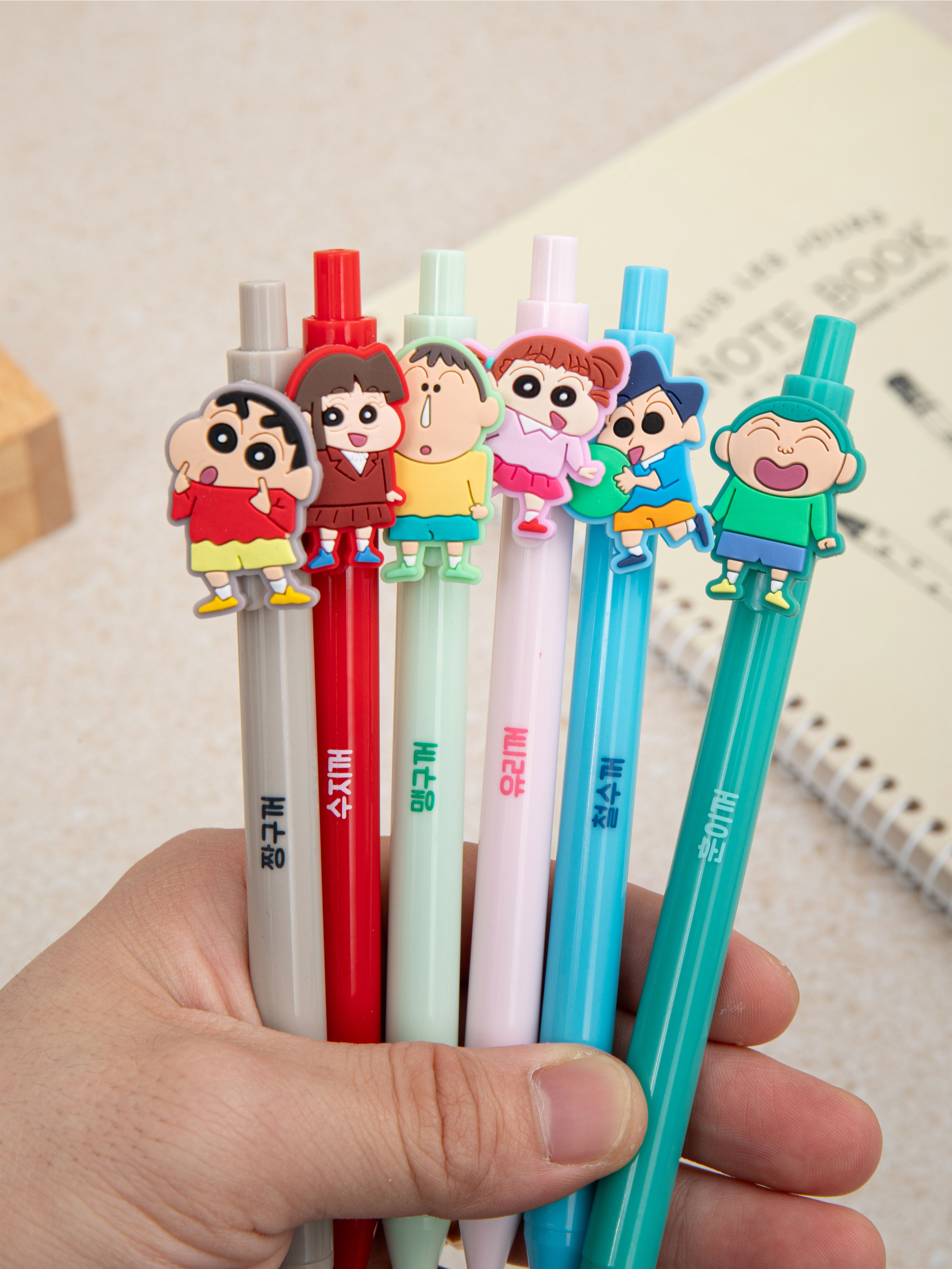 Набор цветных гелевых ручек Crayon Shin-chan
