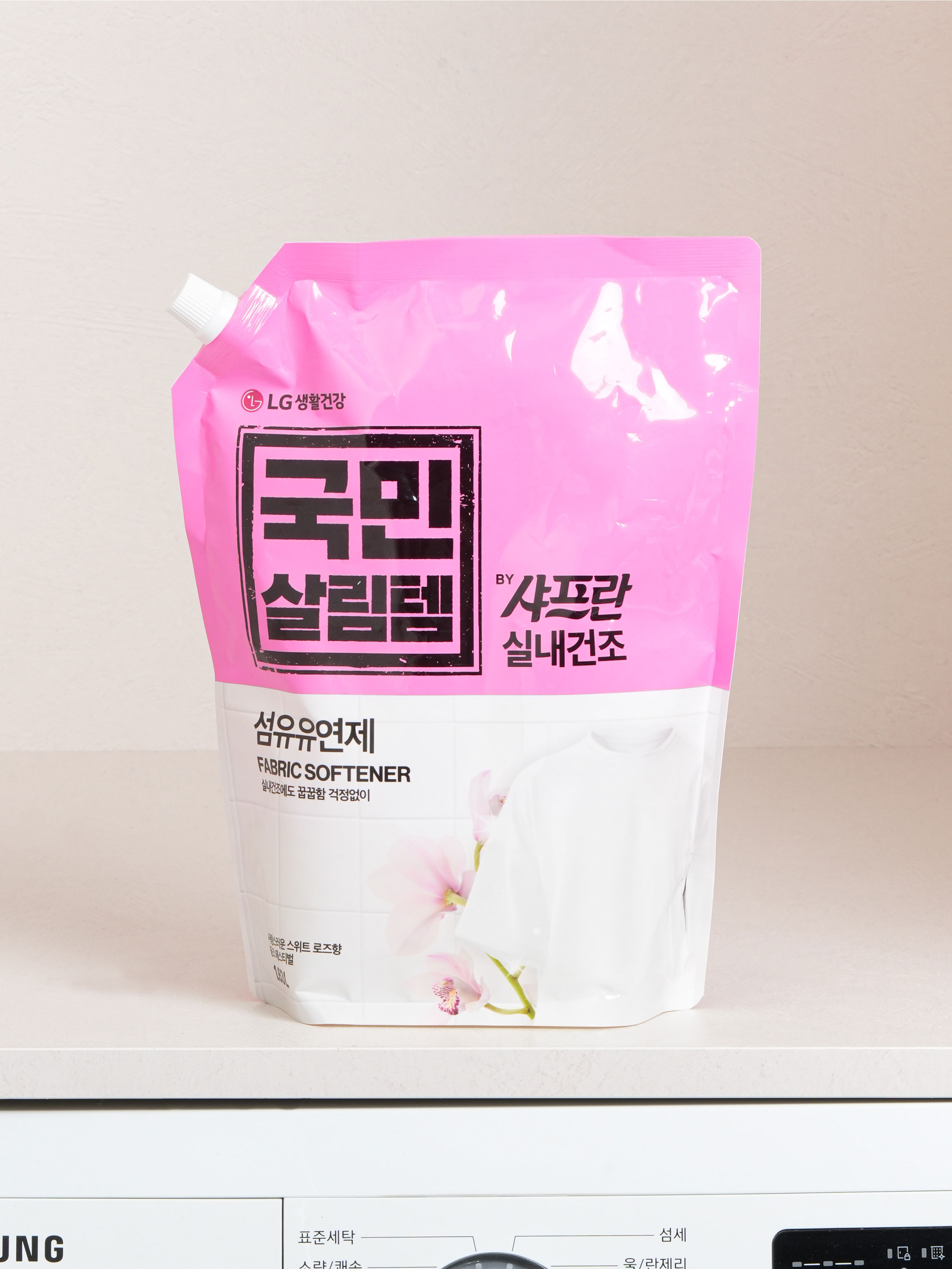 샤프란 섬유유연제 1.63 L 핑크 페스티벌향