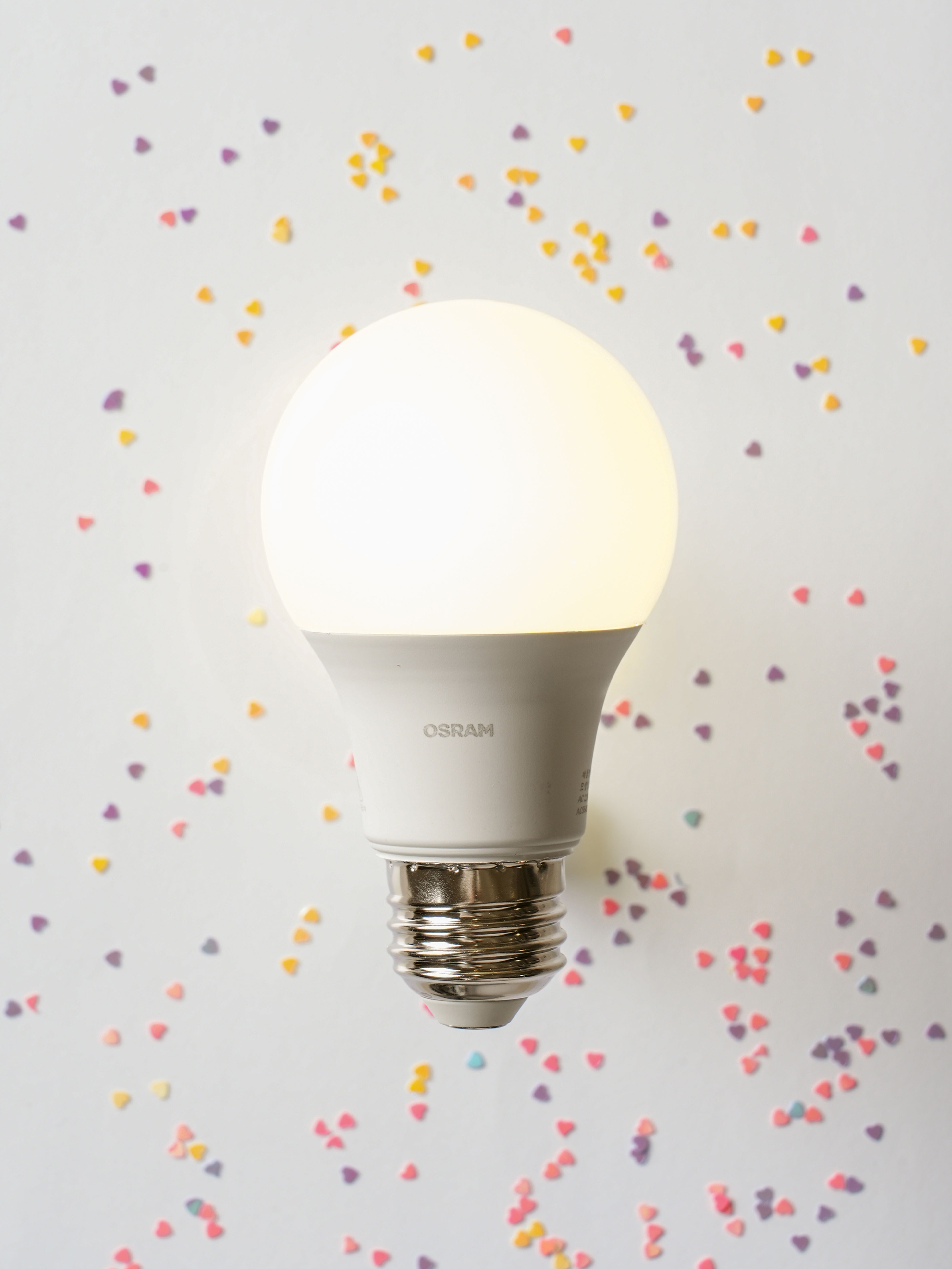 오스람 LED 전구 전구색 8 W