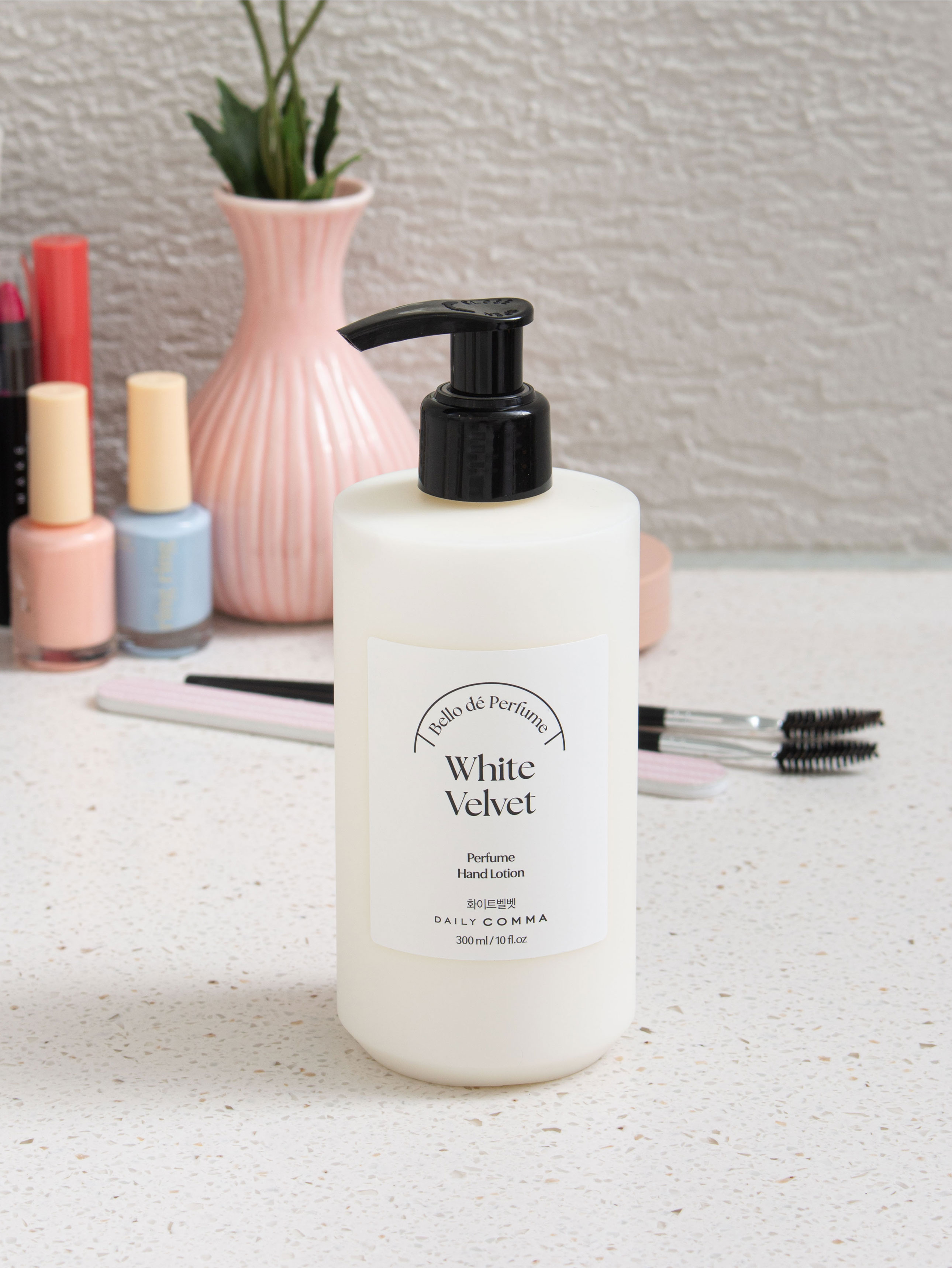 데일리콤마 벨로 드 퍼퓸 핸드 로션 화이트벨벳 300 ml