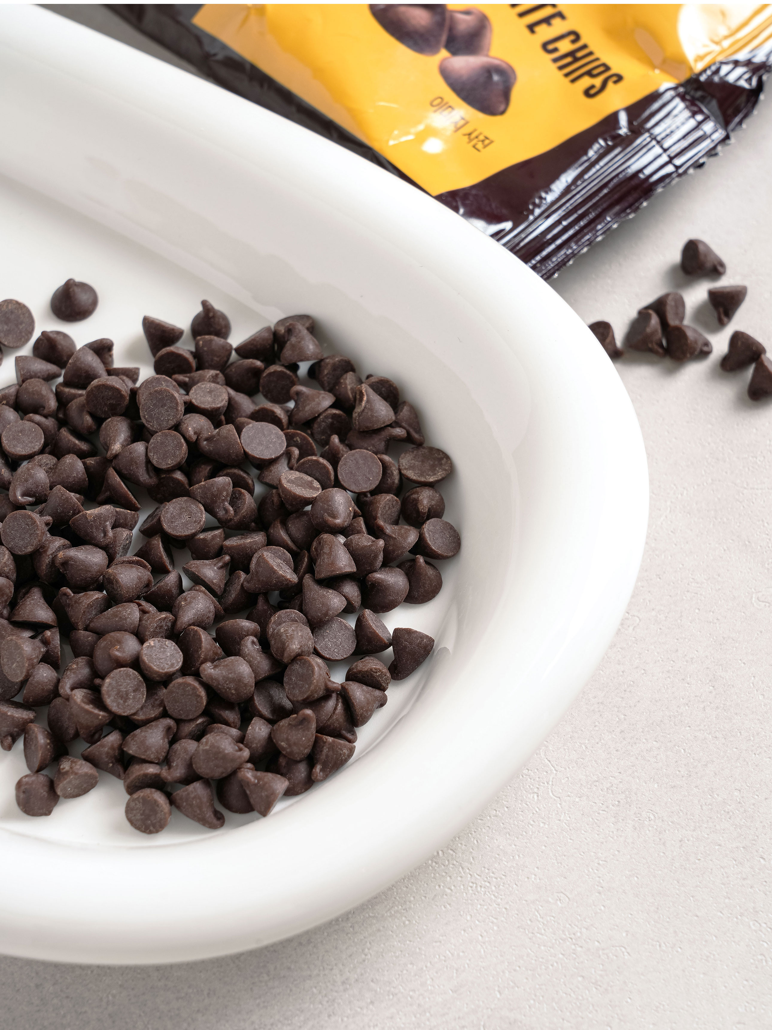 Шоколадные чипсы Hershey's полусладкие мини 80 г