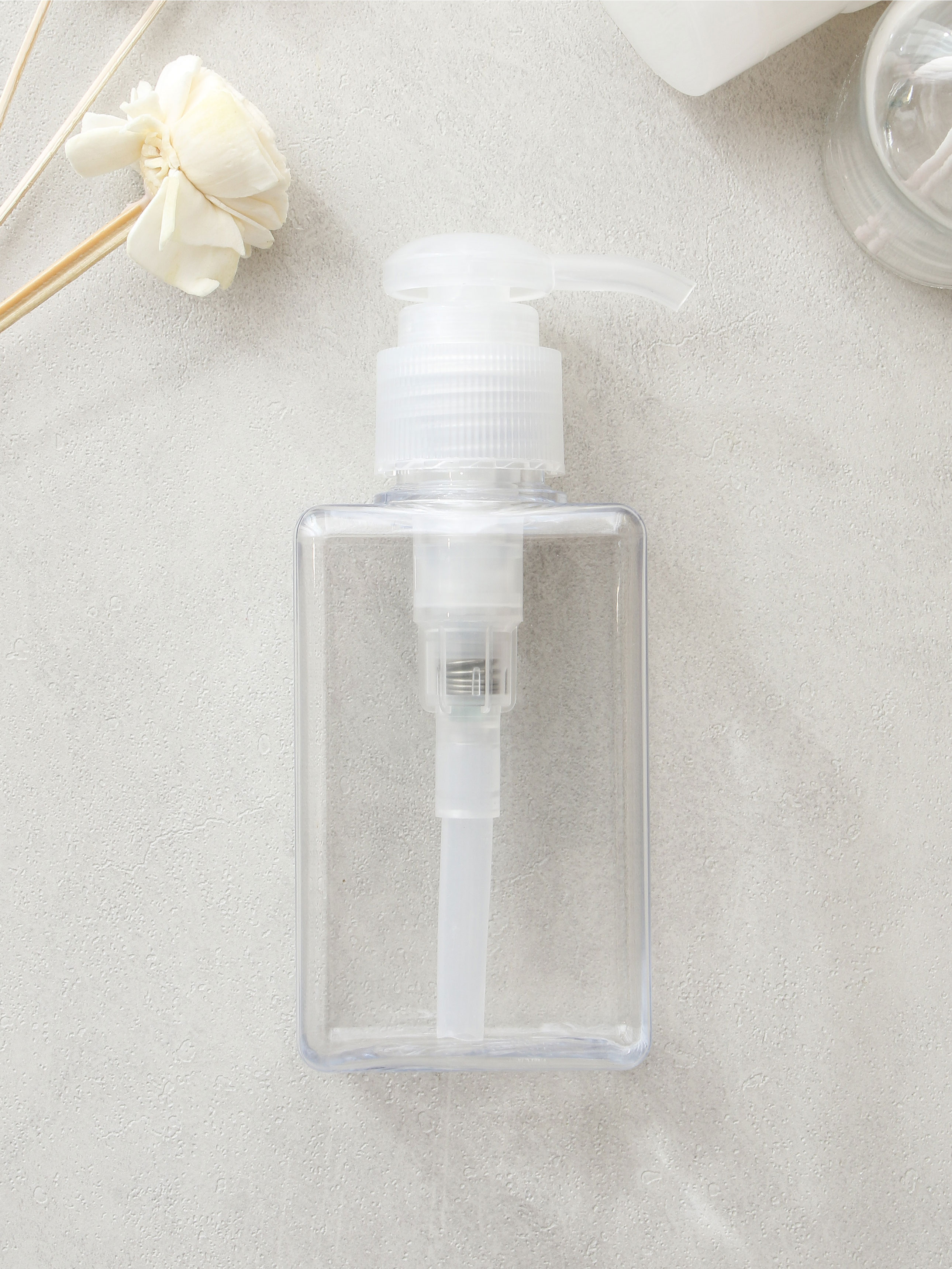 직사각 펌프용기 100 ml