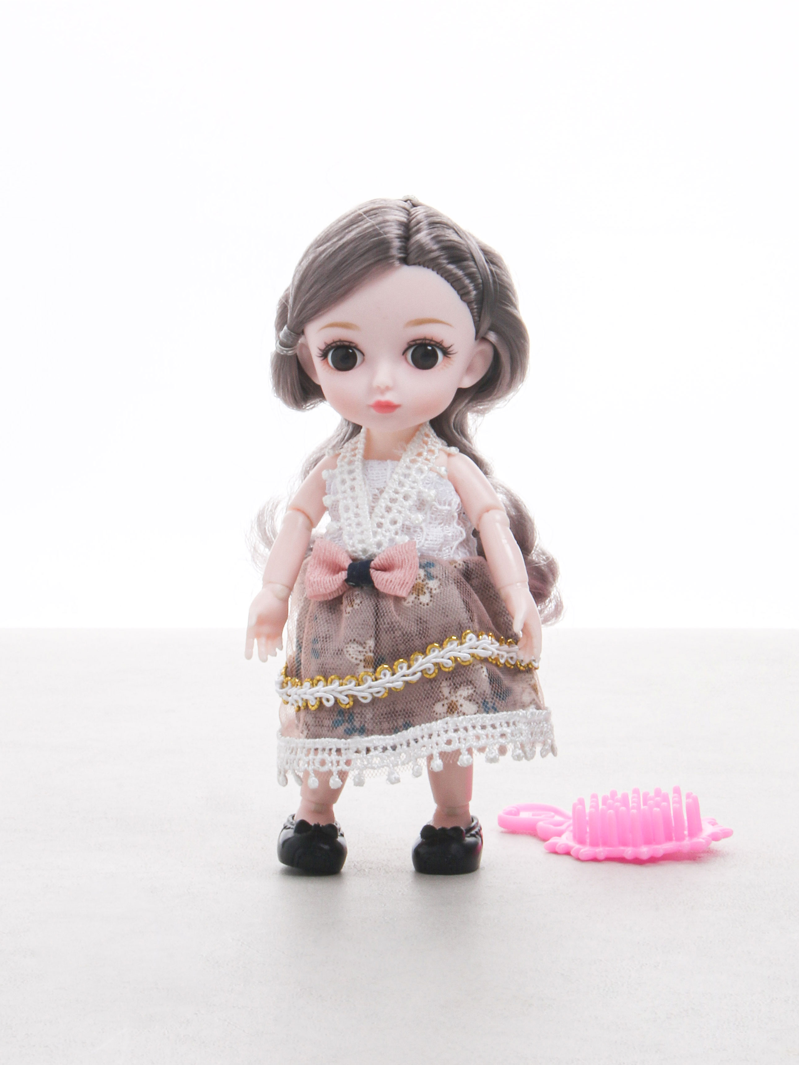 Шарнирная кукла Daisy Holiday