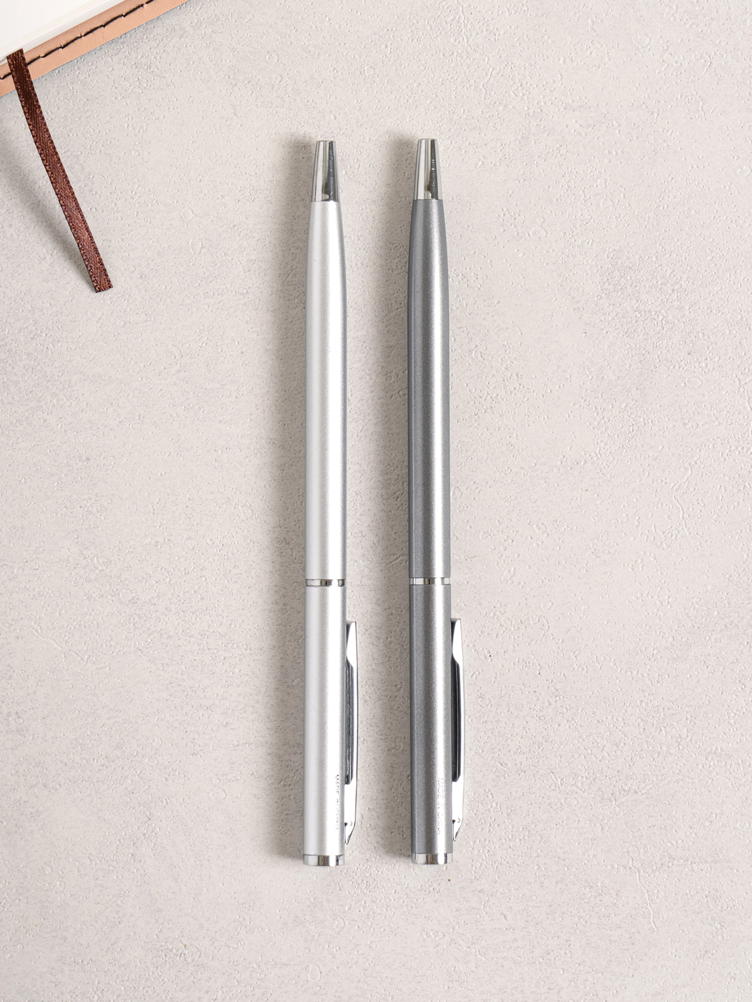 오피스_회전식 슬림볼펜2개입(0.7 mm/검정)1000
