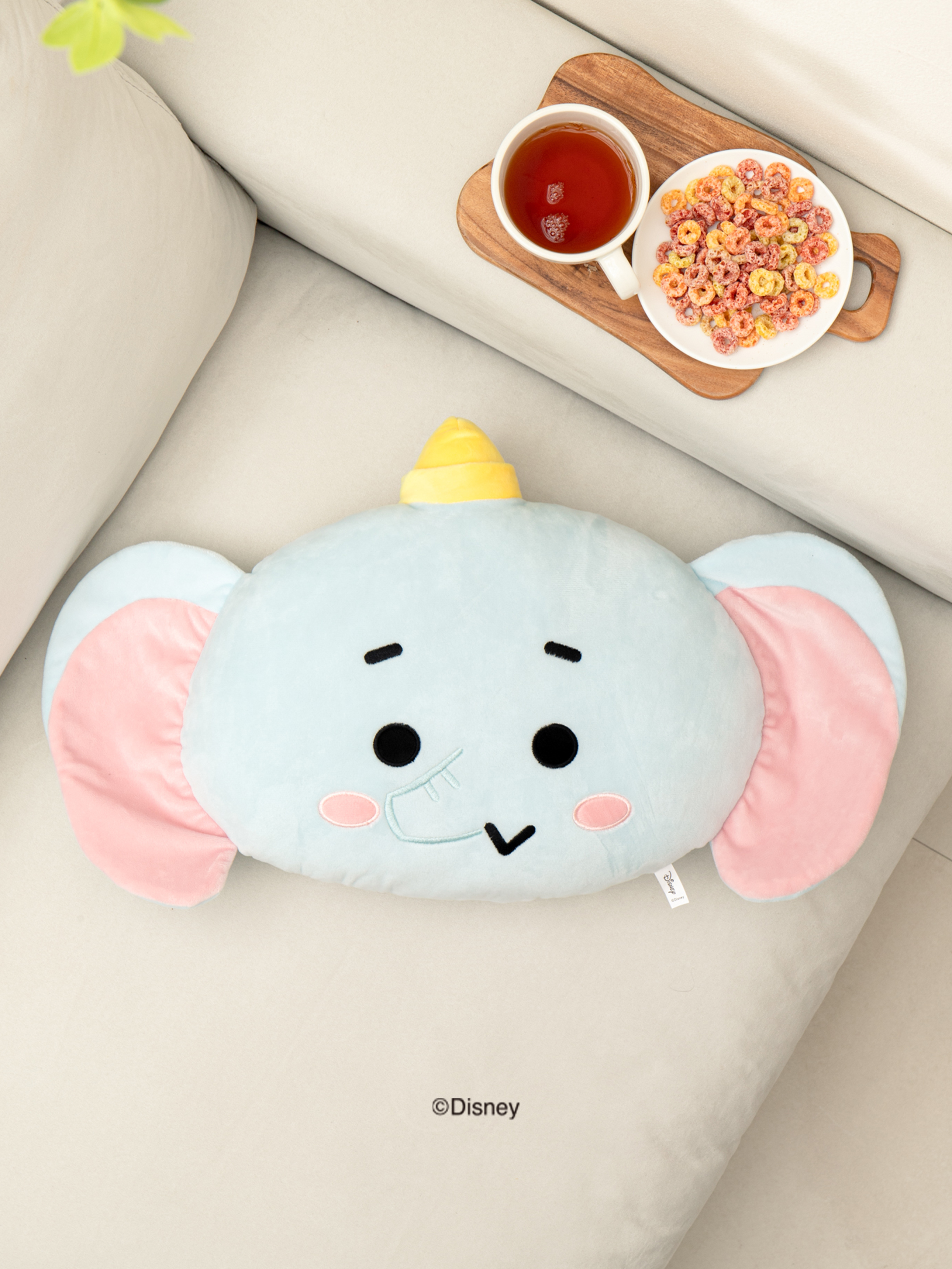 디즈니 애니멀즈 덤보 얼굴 쿠션