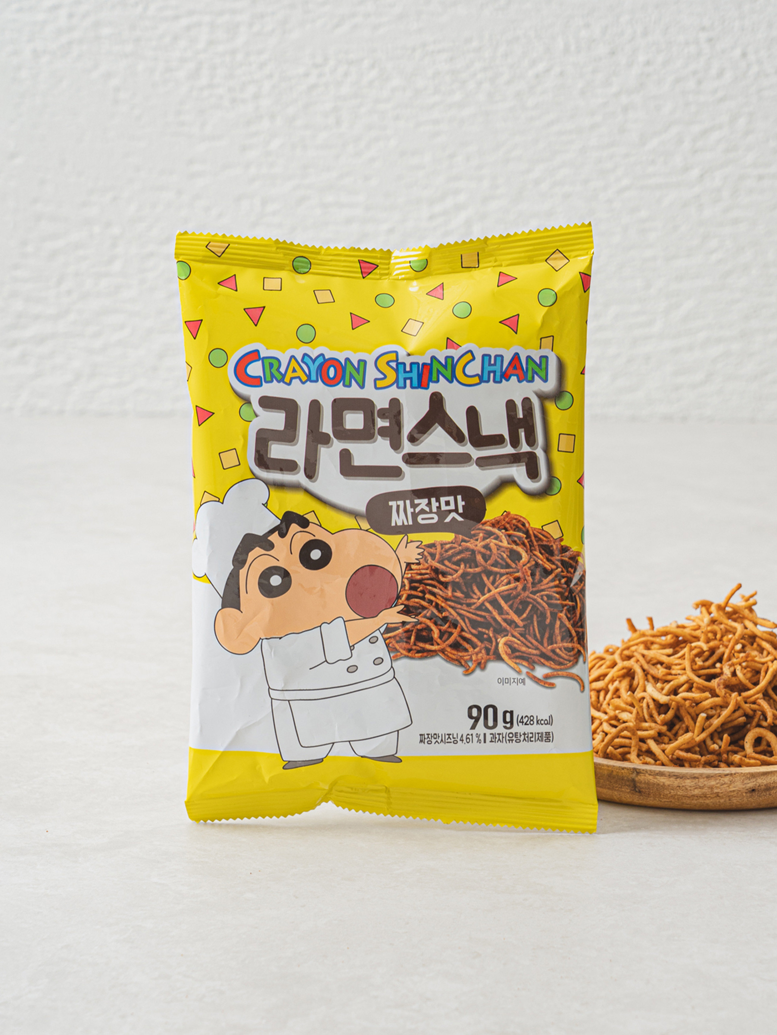 크래용 신짱 라면 스낵 짜장 맛 90 g