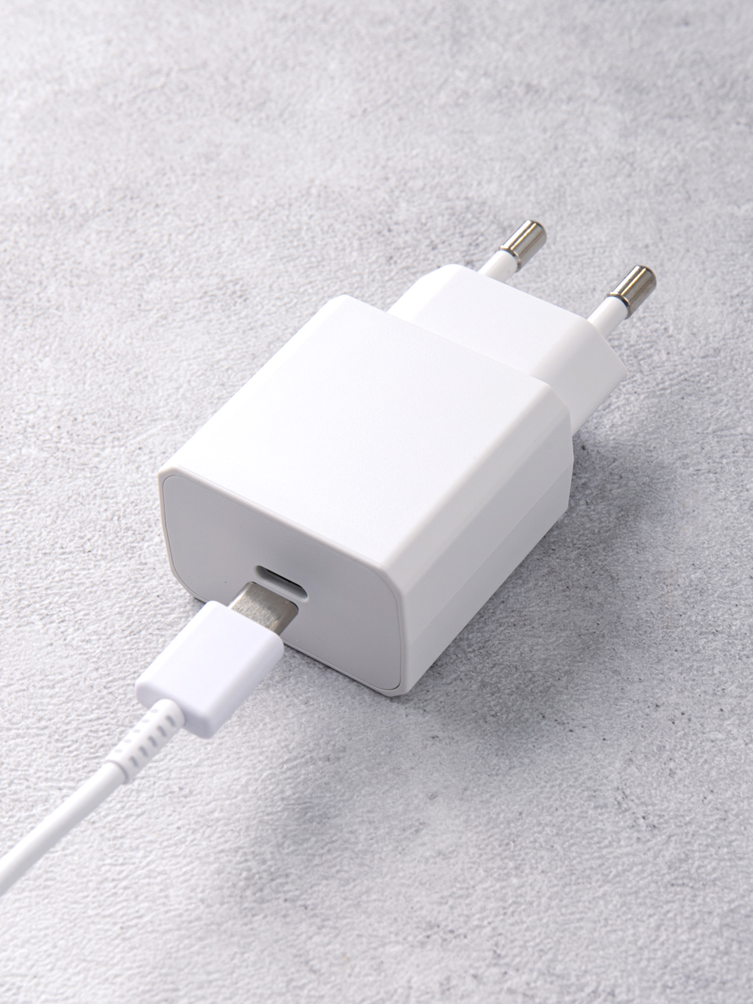 Зарядное устройство RFTECH 25 W White