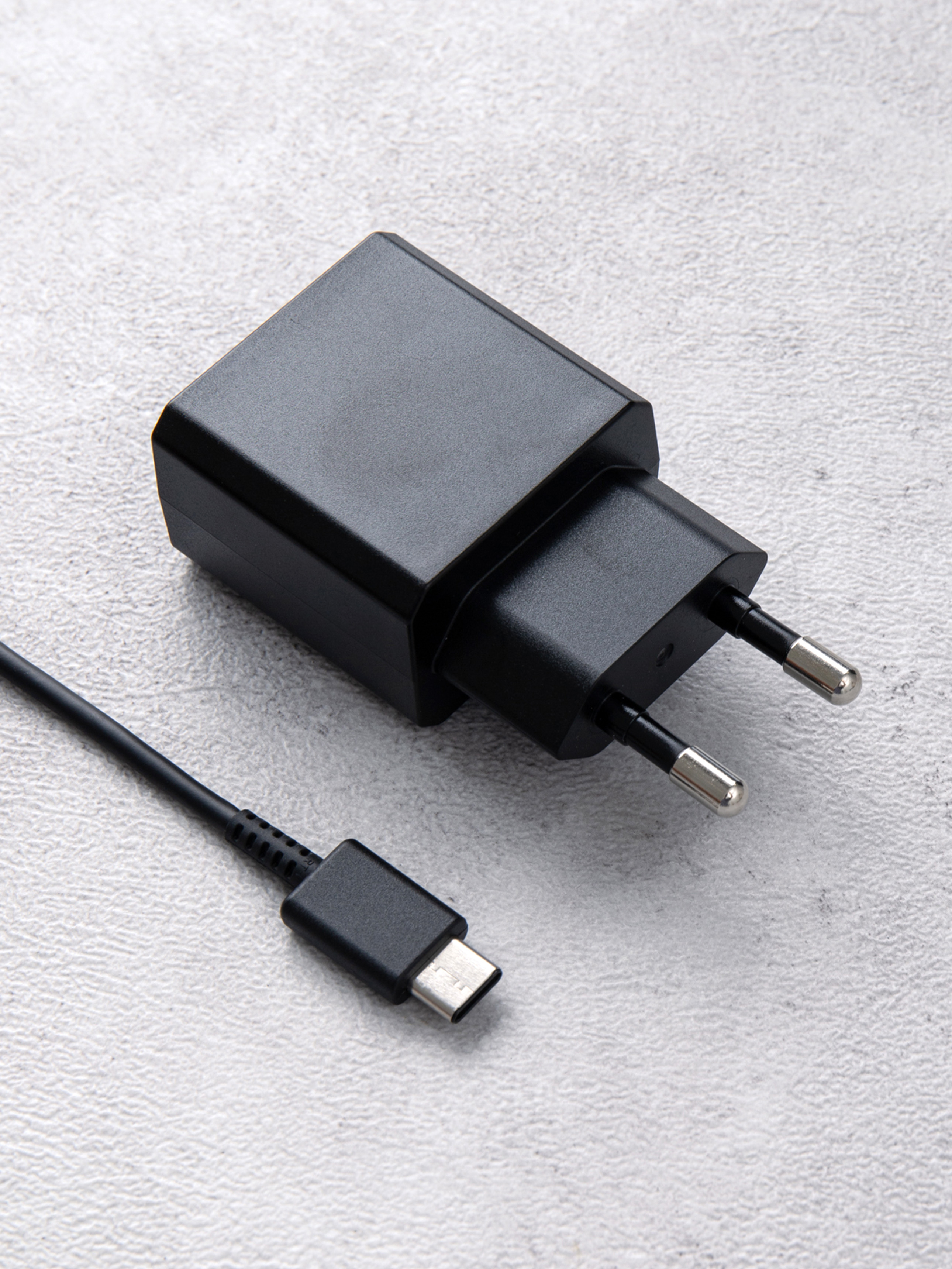 알에프텍 충전기 어댑터 25 W 블랙