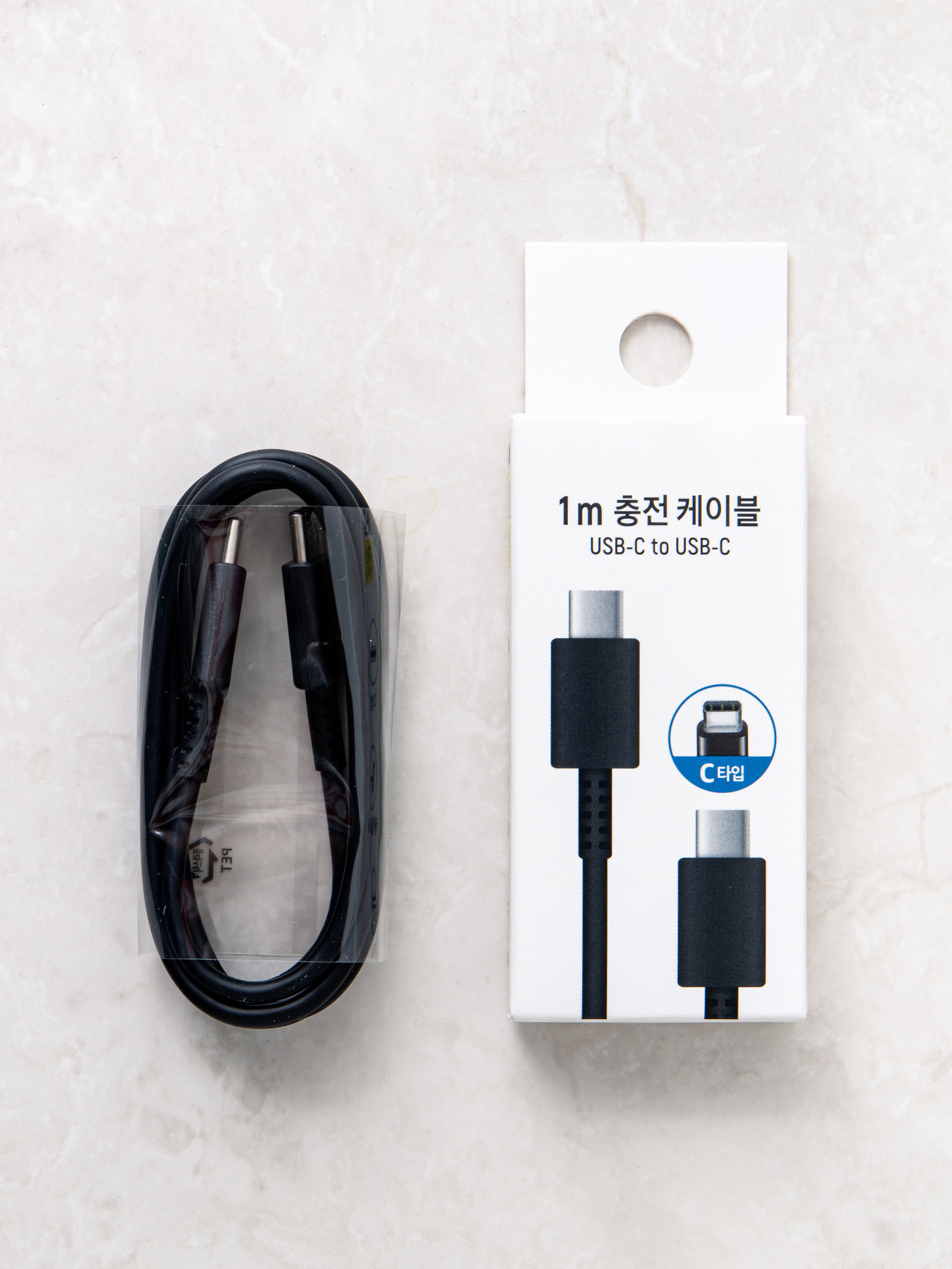 알에프텍 C TO C 케이블 1.0 m 블랙