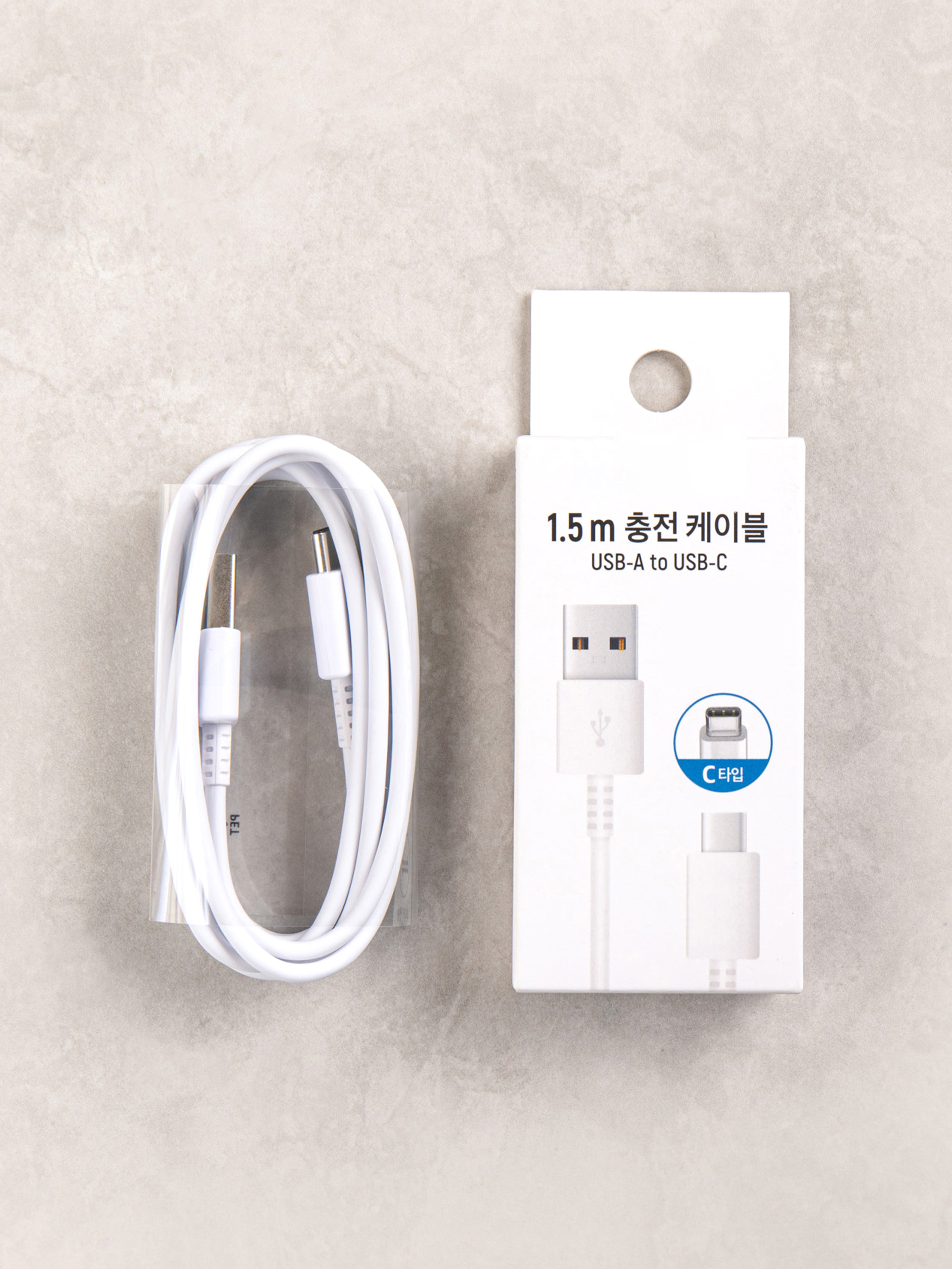 알에프텍 A TO C 케이블 1.5 m 화이트