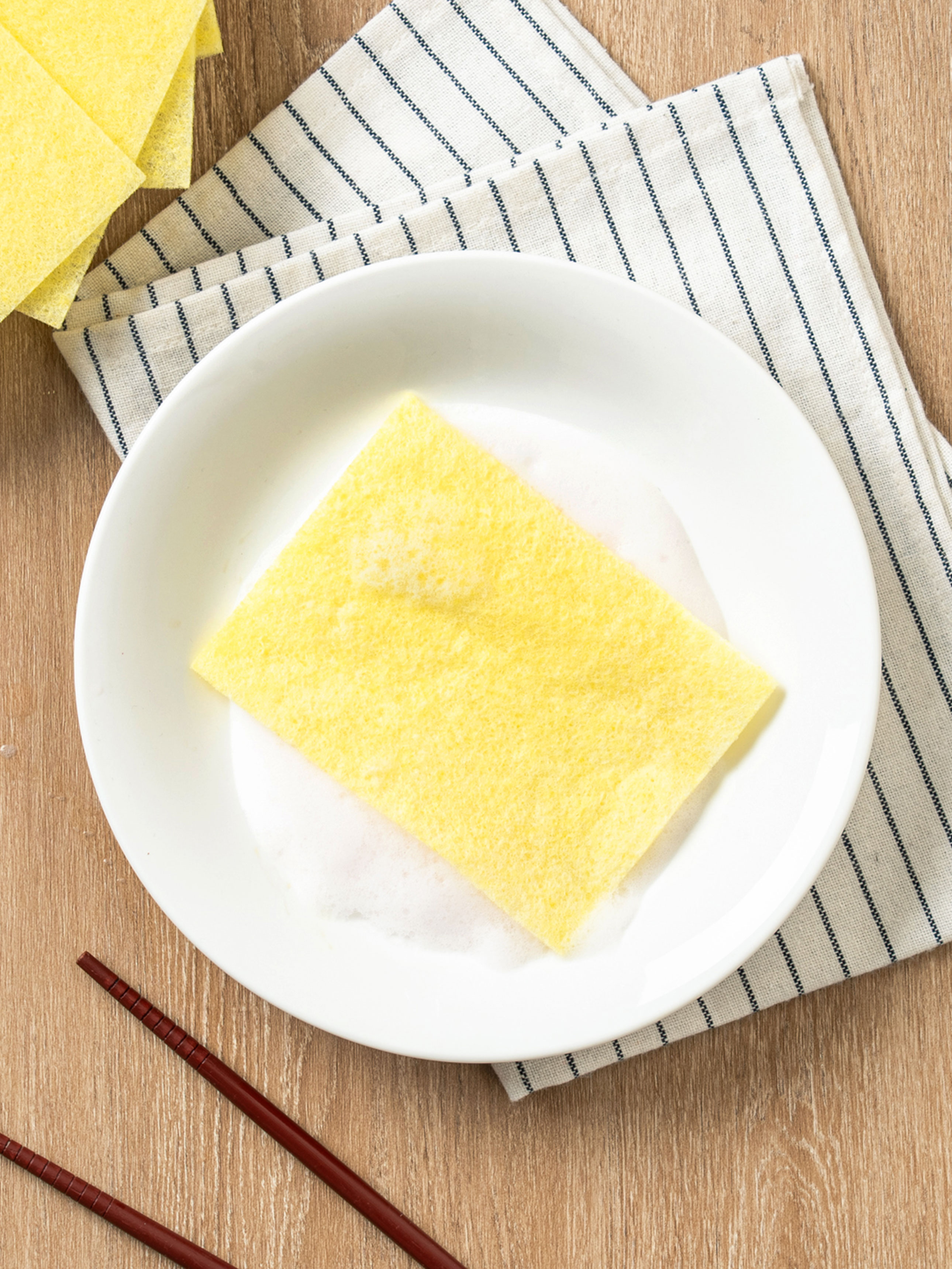 세제 묻은 주방 수세미 5매입