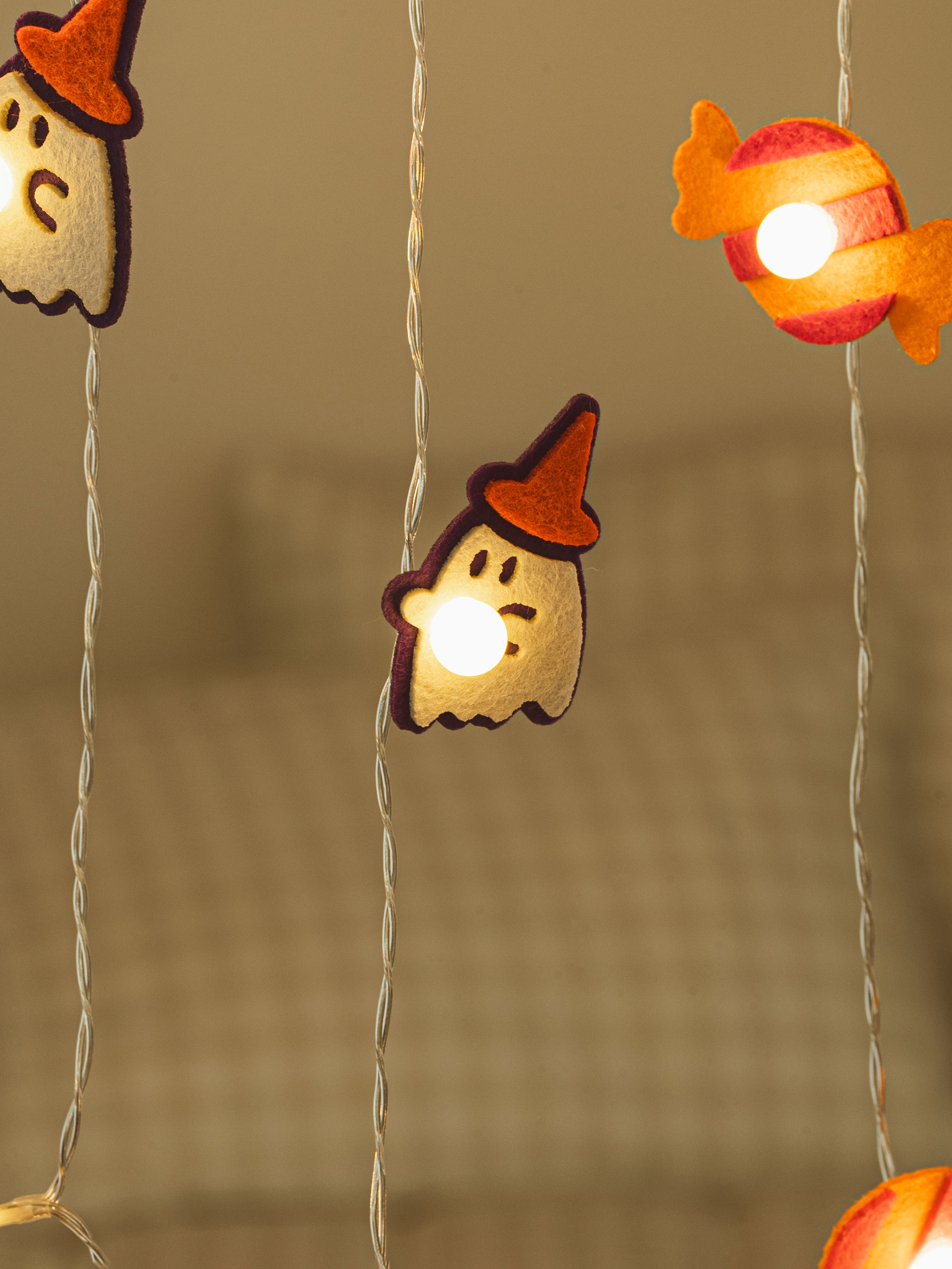 캔디 퍼레이드 LED 펠트 가랜드