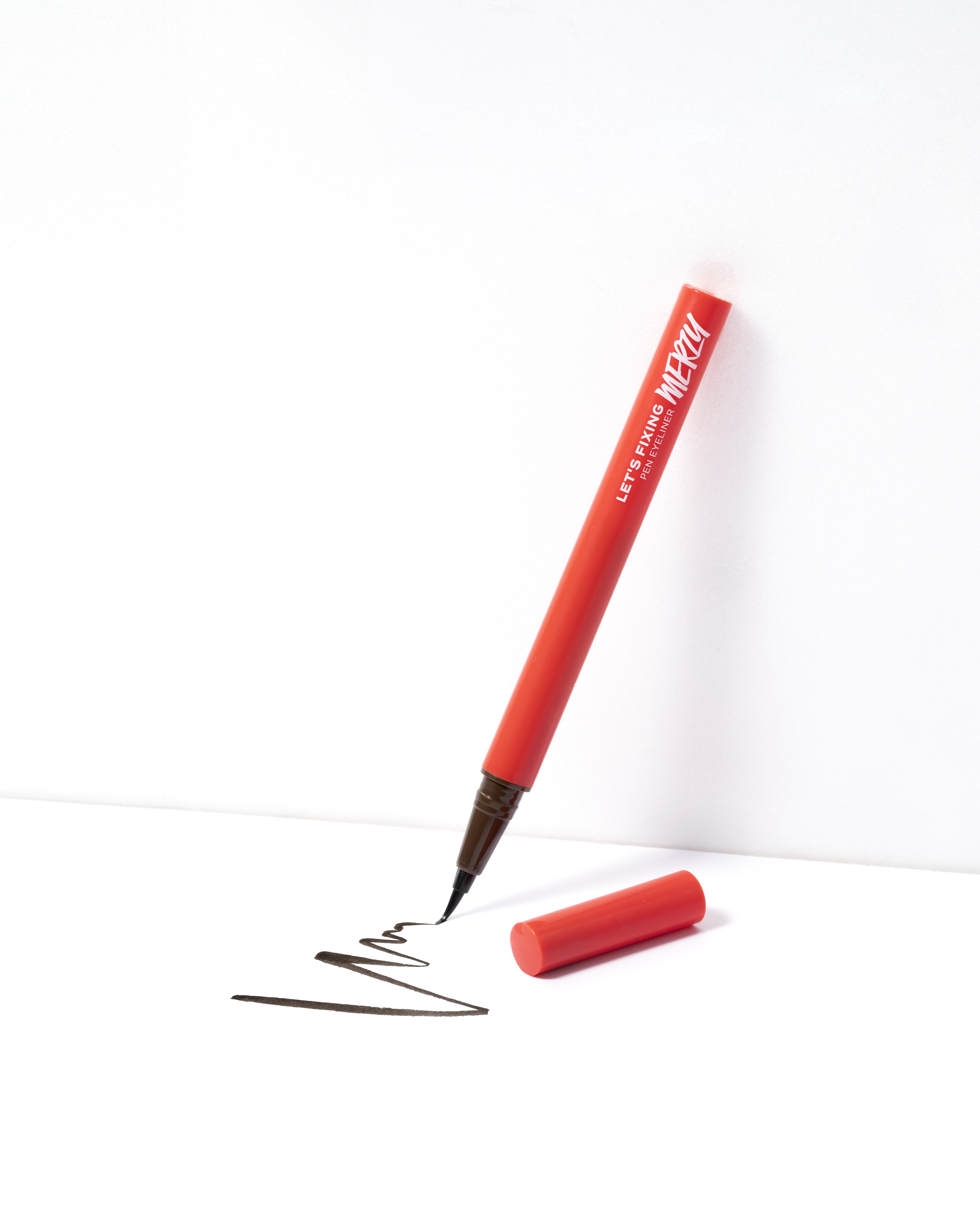 Подводка-фломастер MERZY Let's Fixing Pen Eyeliner Brownie