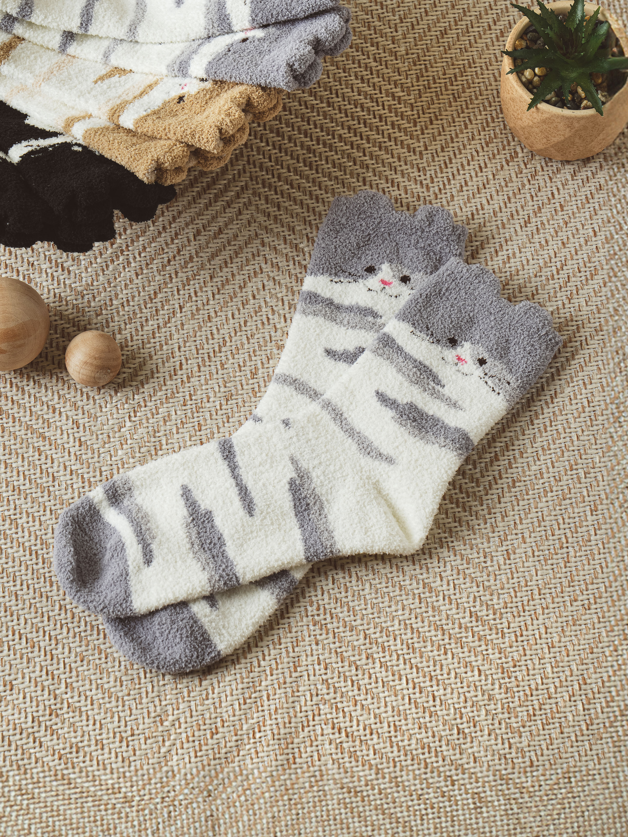 Махровые носки Kikiya Socks Семья кошек серые
