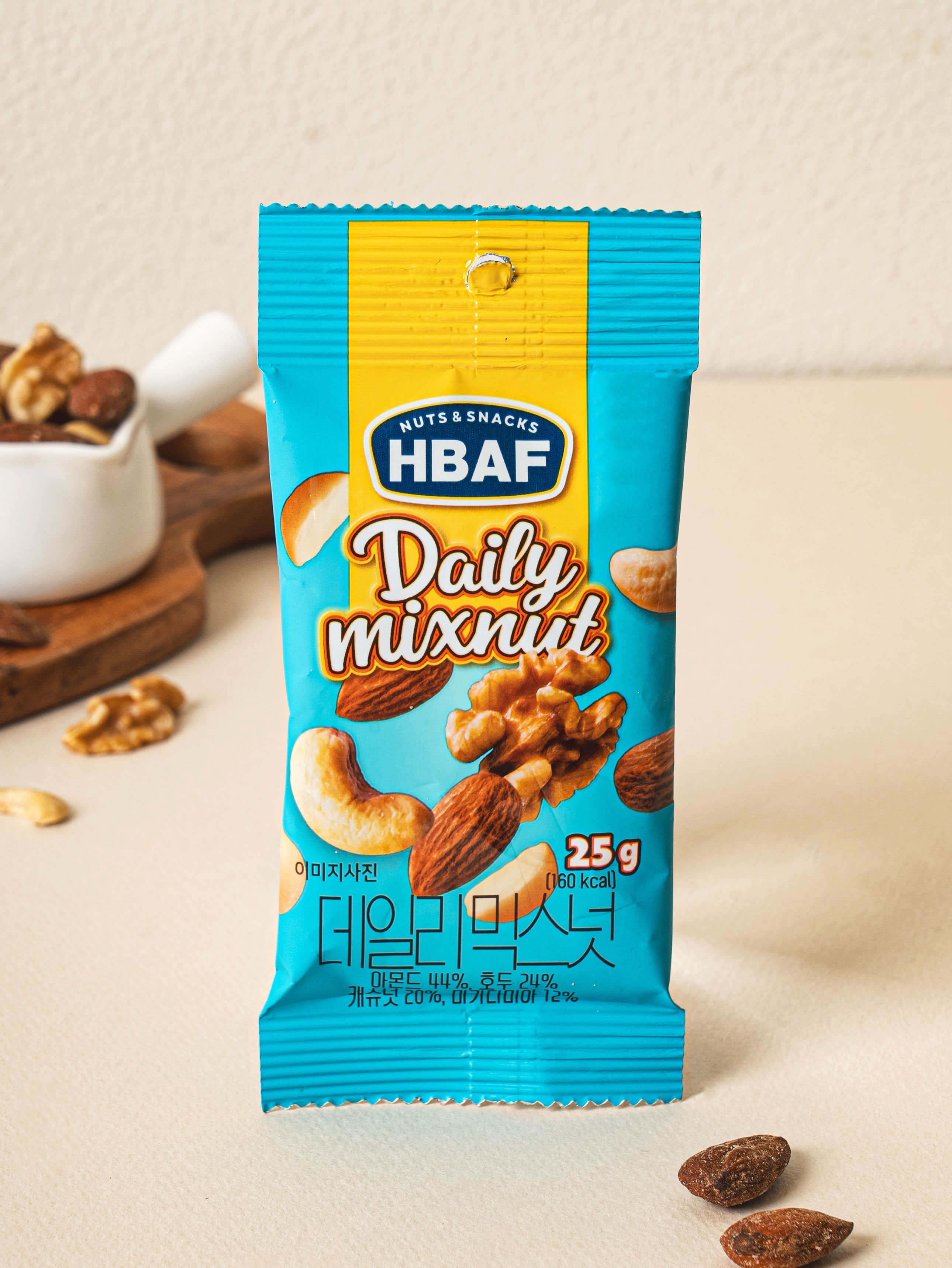 Смесь орехов HBAF Daily Mix Nut 25 г