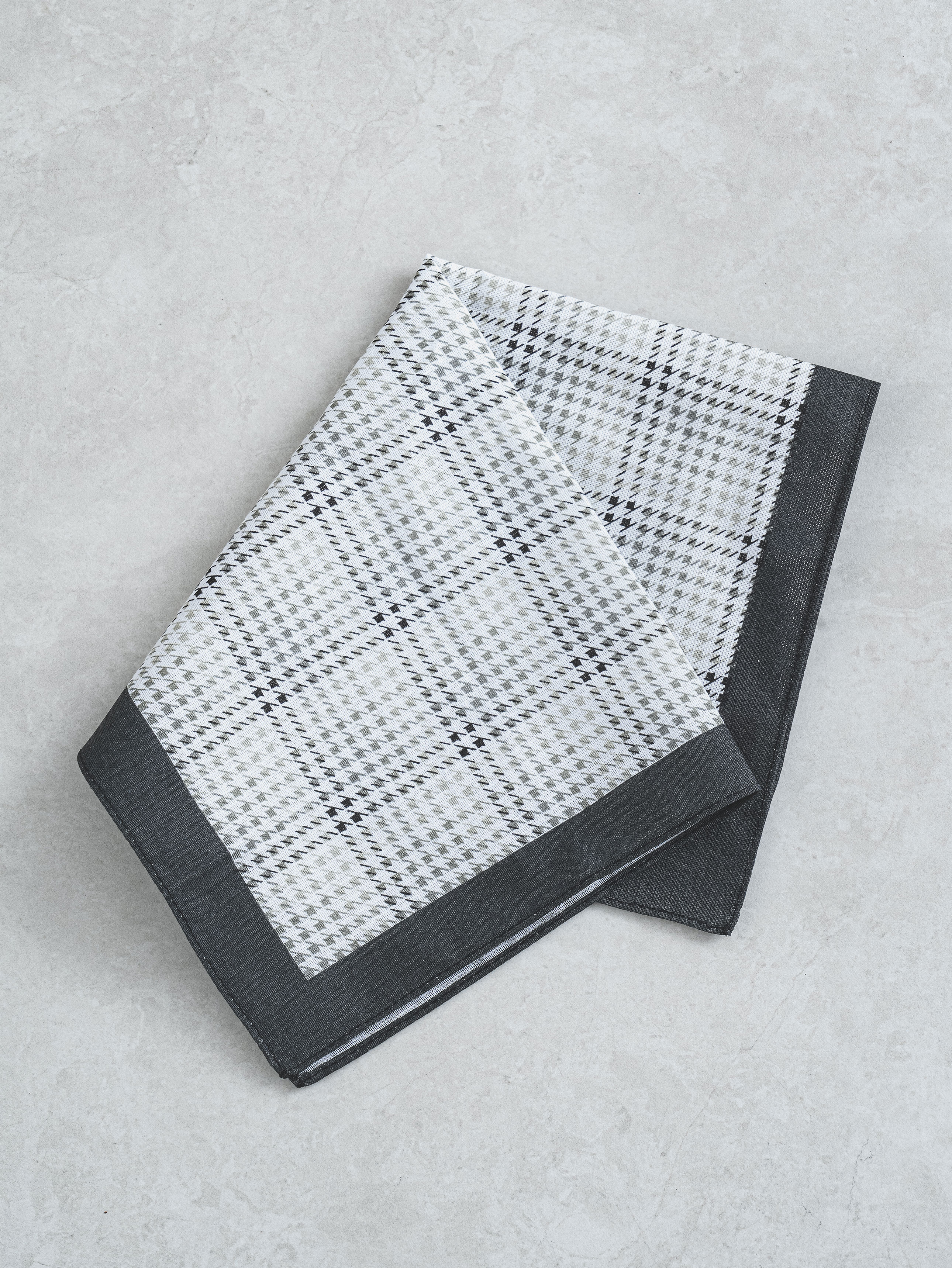 다이소 쁘띠 면 손수건 30 X 30 cm 딥 그레이