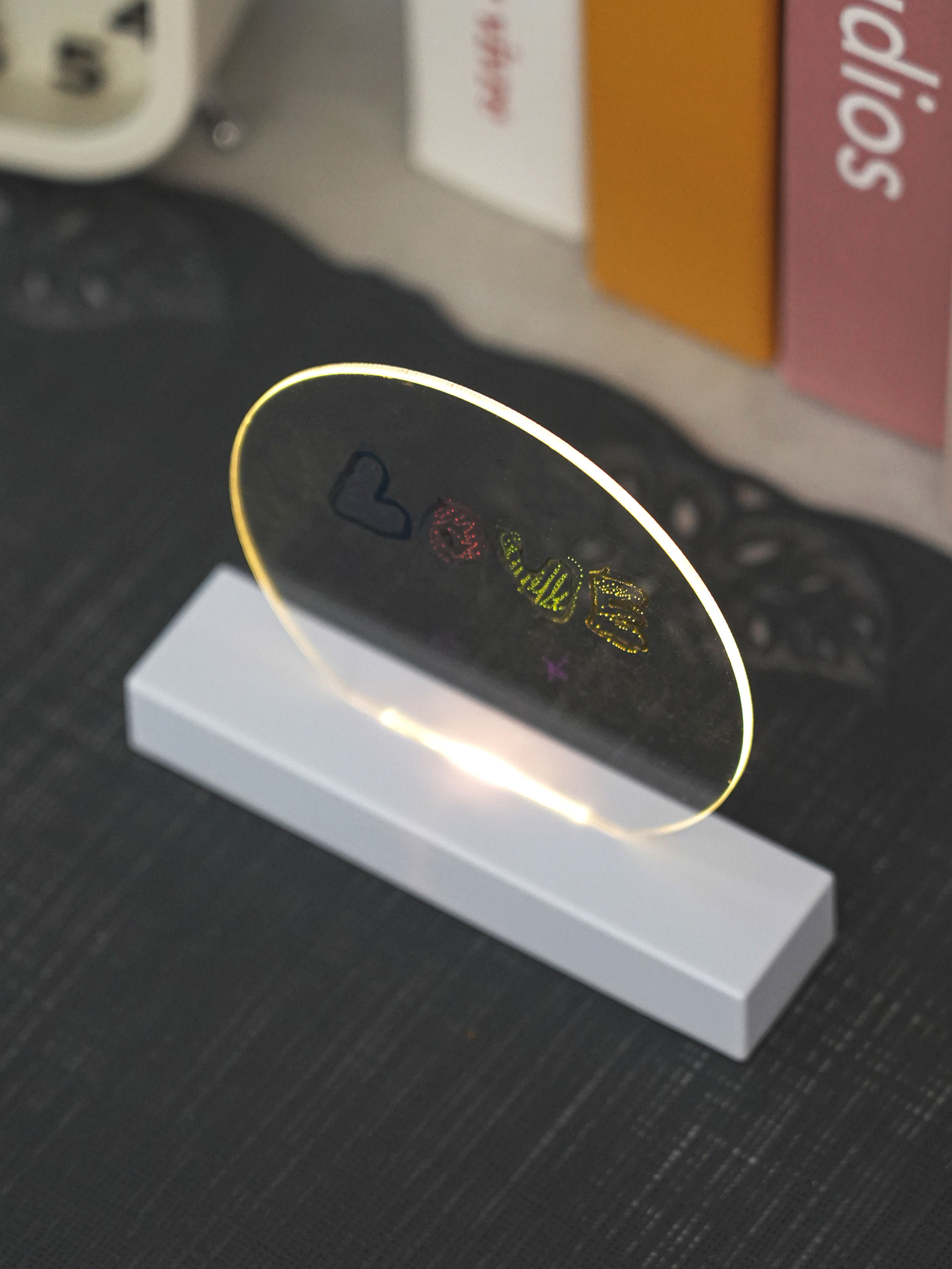 메모 가능 아크릴 LED 스탠드형