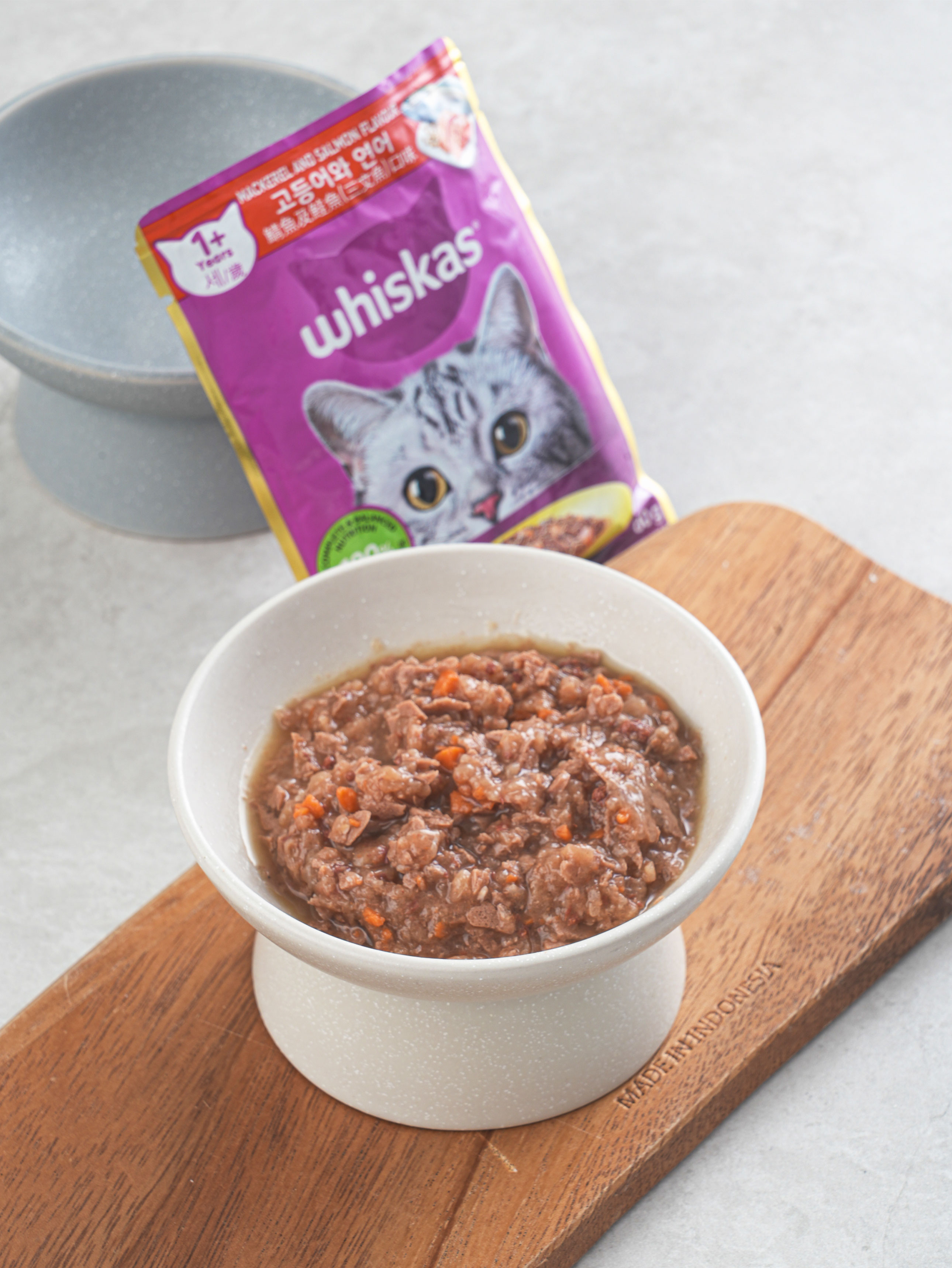[Питомец] Whiskas пауч для взрослых кошек 80 g скумбрия и лосось