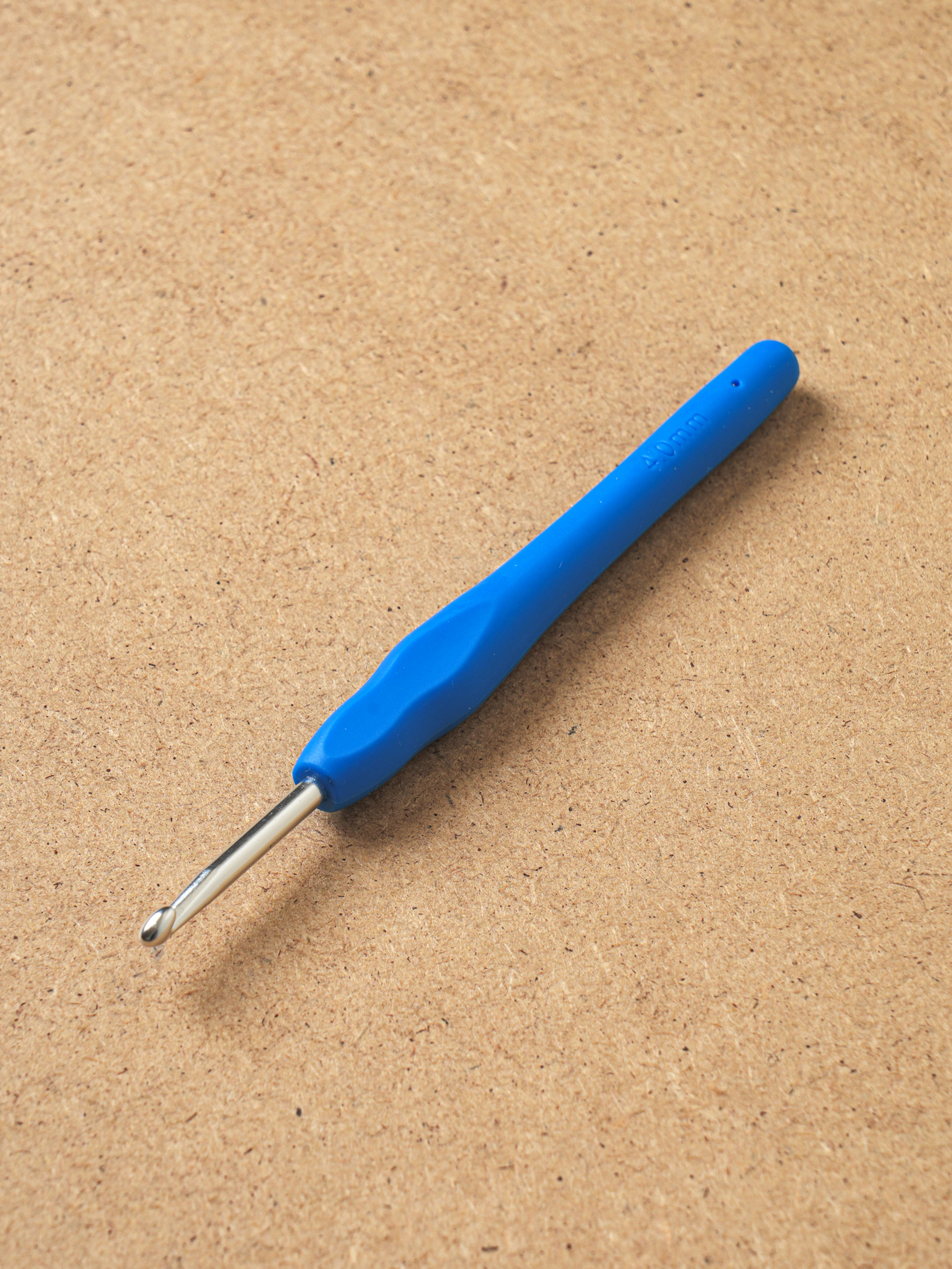 편안한 손잡이 코바늘 4 mm