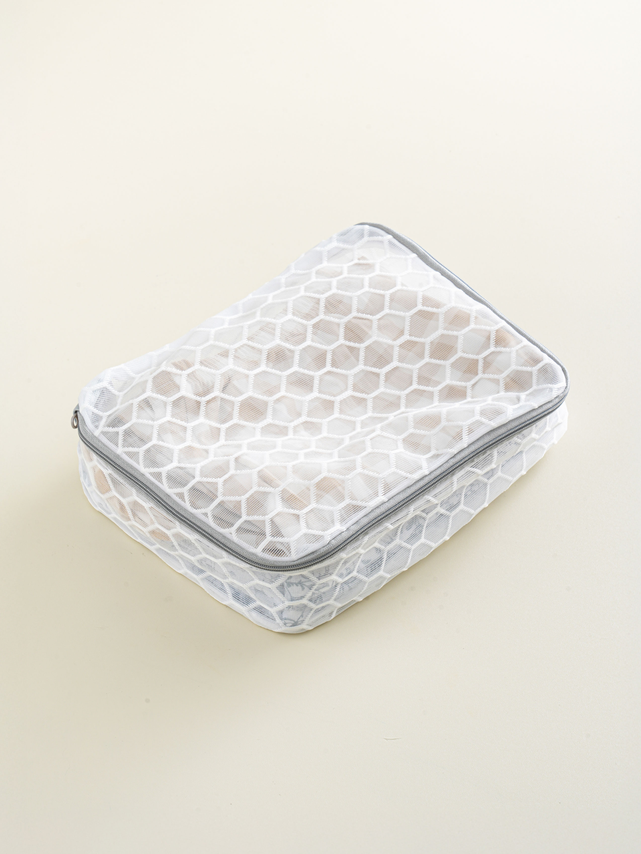 벌집망 파우치형 세탁망 27 X 20 X 7 cm