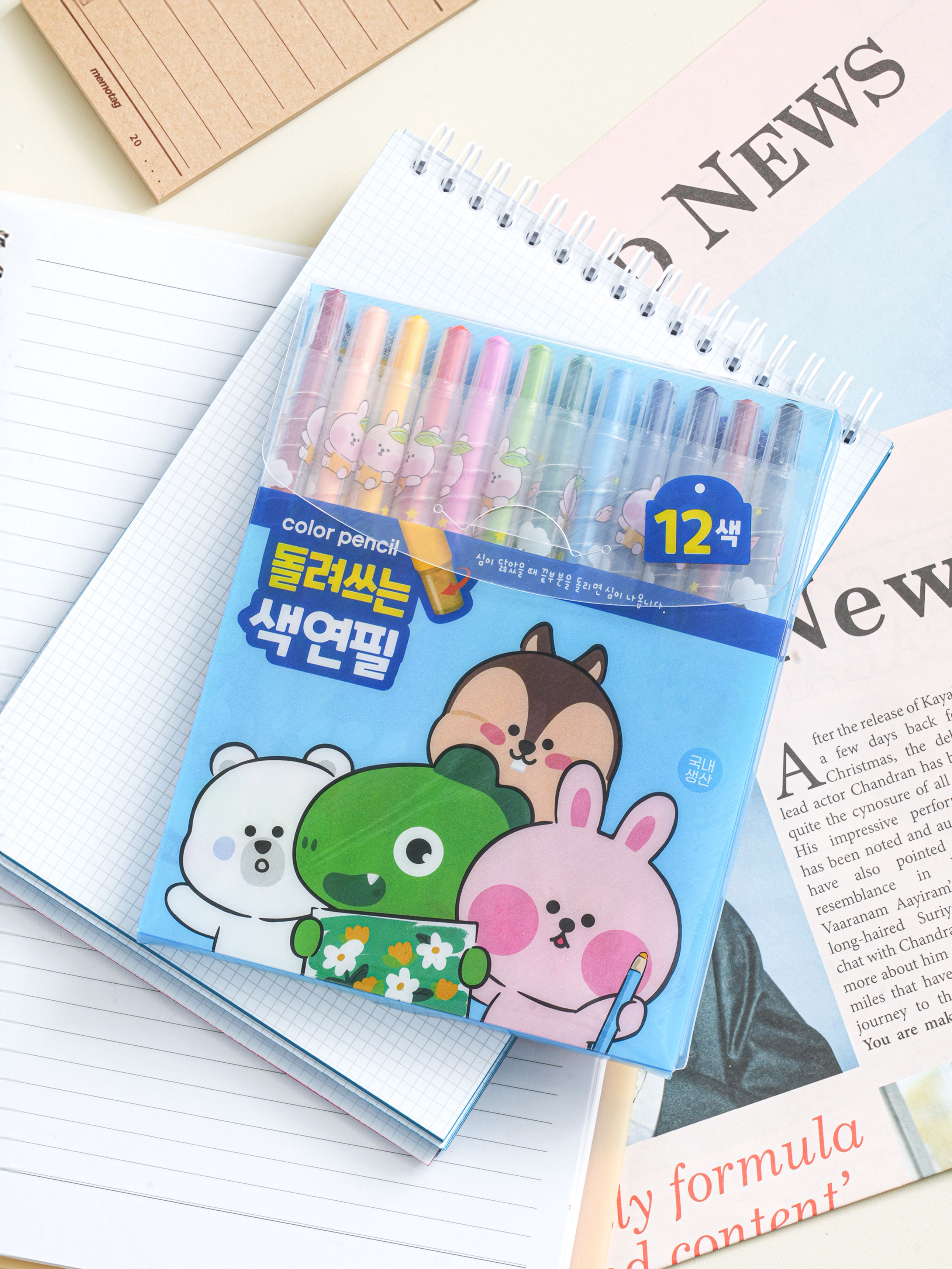 12색 돌려쓰는 색연필