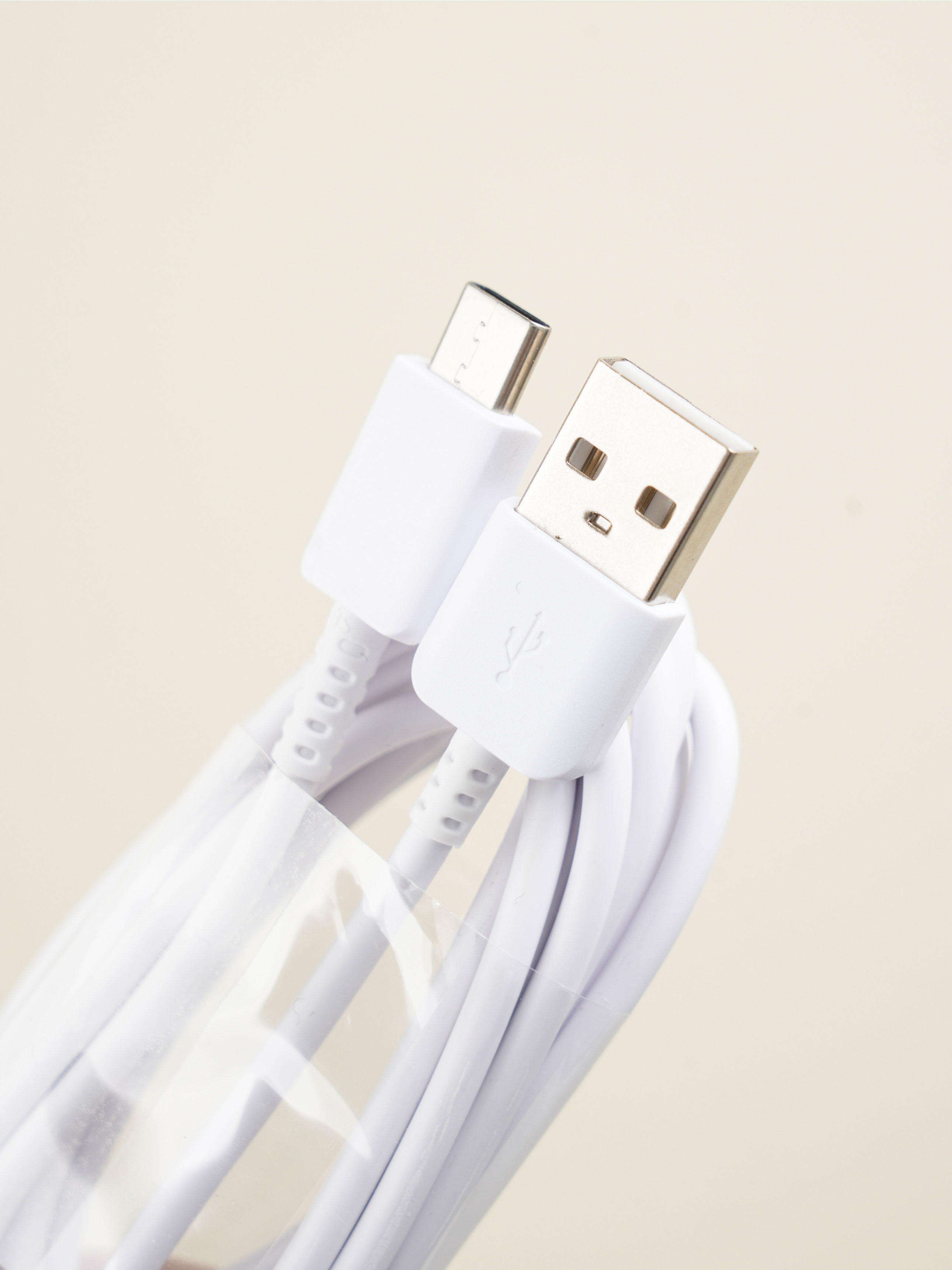 Кабель USB-A - USB-C Hwaseong Eleccom 3 м, белый