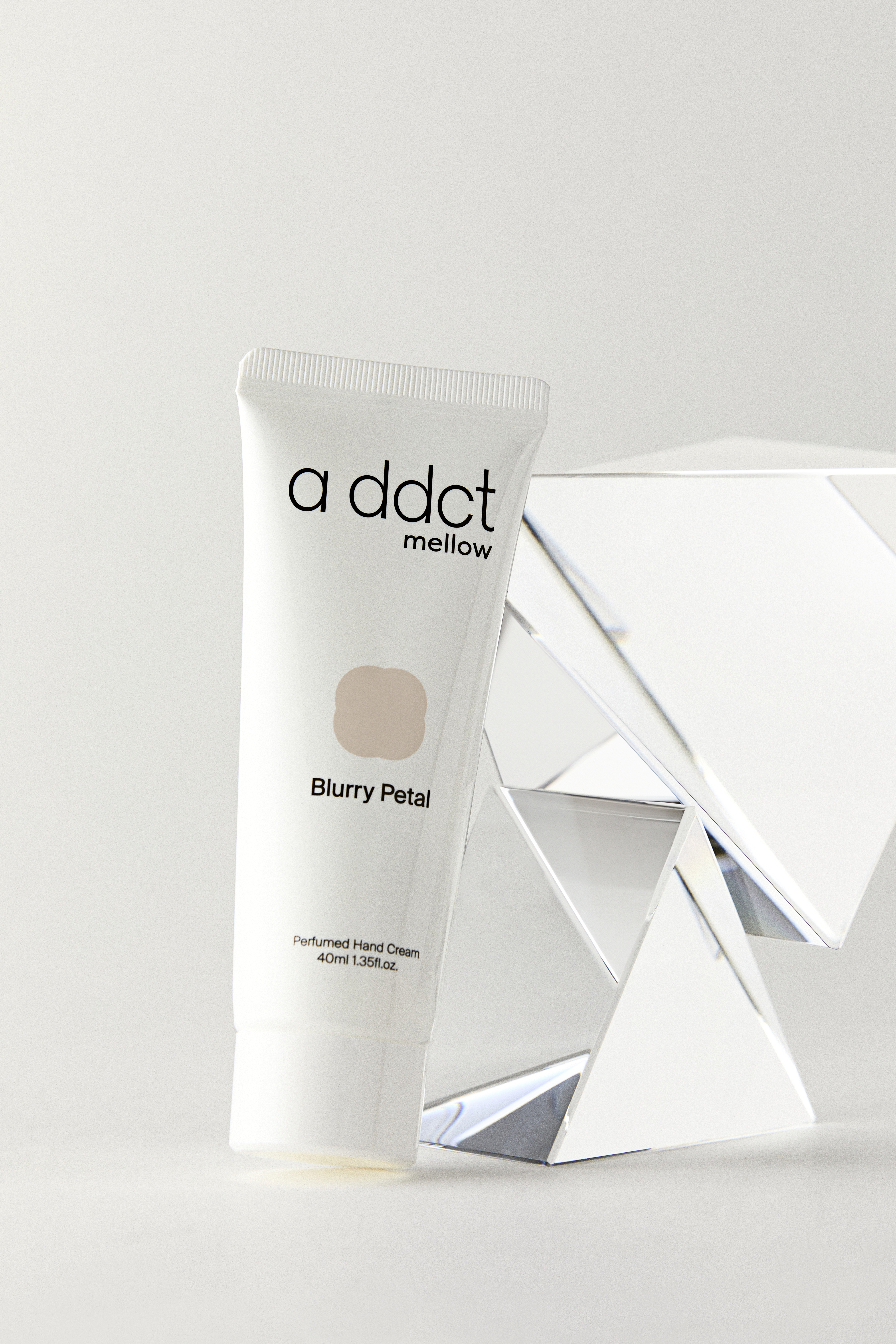 Крем для рук A'ddict Mellow Blurry Petal 40 мл