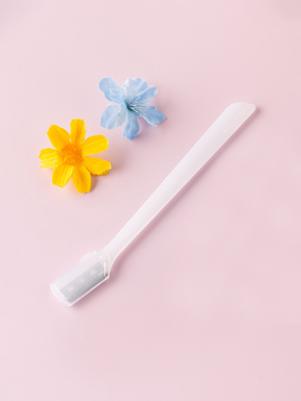 올리브데코 눈썹 정리용 칼