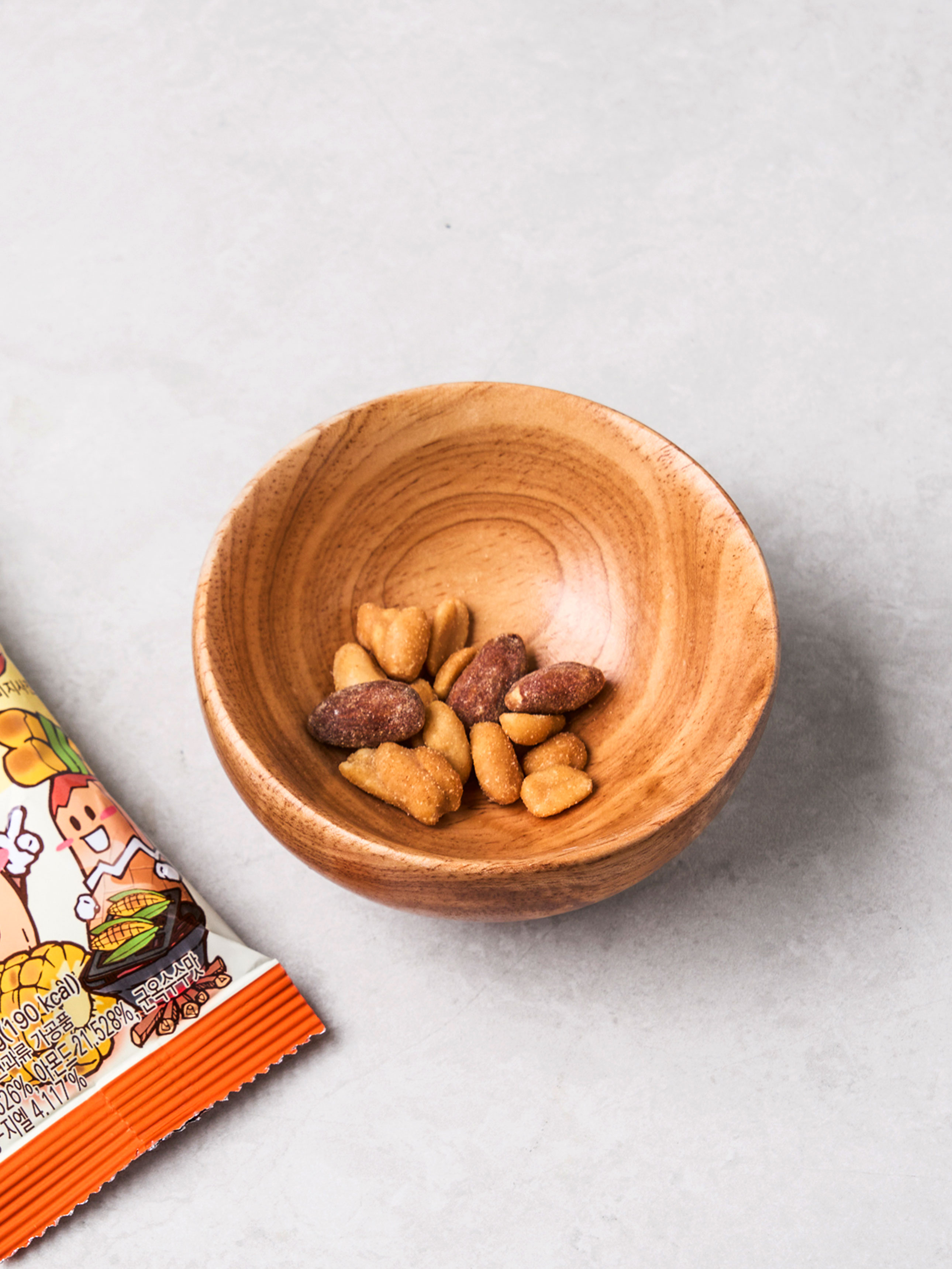 Миндаль и арахи스 HBAF Жареная кукуруза 35 г