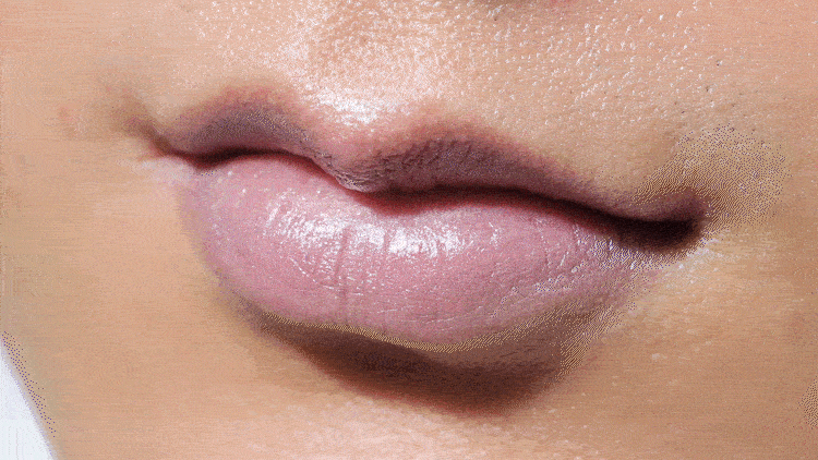 헬시톤 혈색 립밤 촉촉
MEN's LIPCARE
이런 입술 고민 있으셨나요?
립밤이 너무 번들거려요.
티나지 않고 은은한 컬러 립밤은 없나요?
완벽한 보습력의 립밤을 찾고 있어요.
입술에 핏기가 없고 하얘서
생기없어 보여요.
입술 색깔이 칙칙해요.
Healthy
Moist
Lipbalm
prep 남성 입술 고민을
한 큐에 해결!
prep 프렙 바이 비레디는
B. 일상 속 중요한 순간에서
언제나 준비된 남자로 만들어주는
아모레퍼시픽 남성 스타일링 브랜드로,
남성 피부고민에 적합한 성분과 기능을
담은 제품을 합리적인 가격으로 제안합니다.
< style=