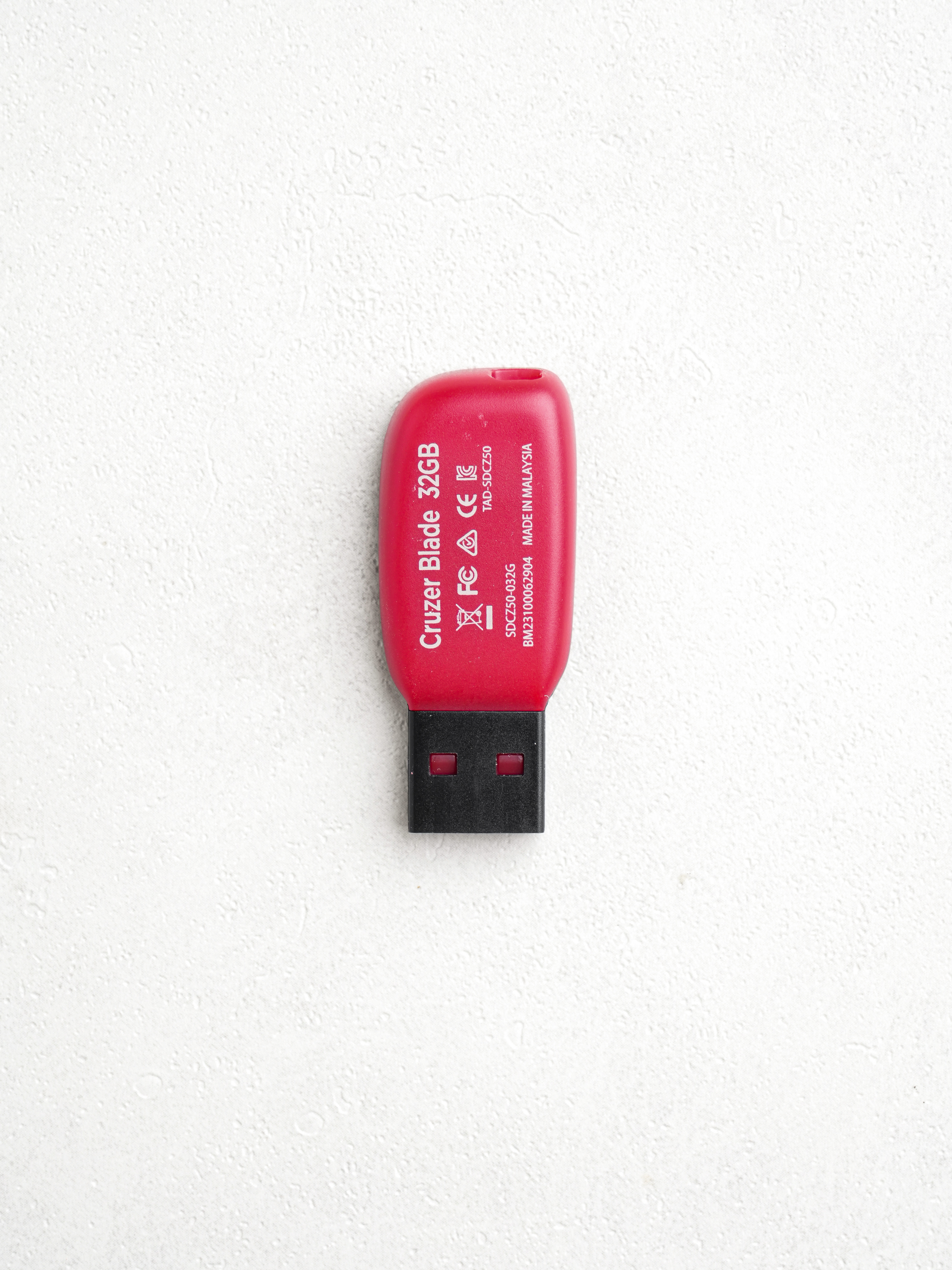 USB-флешка SanDisk 32GB