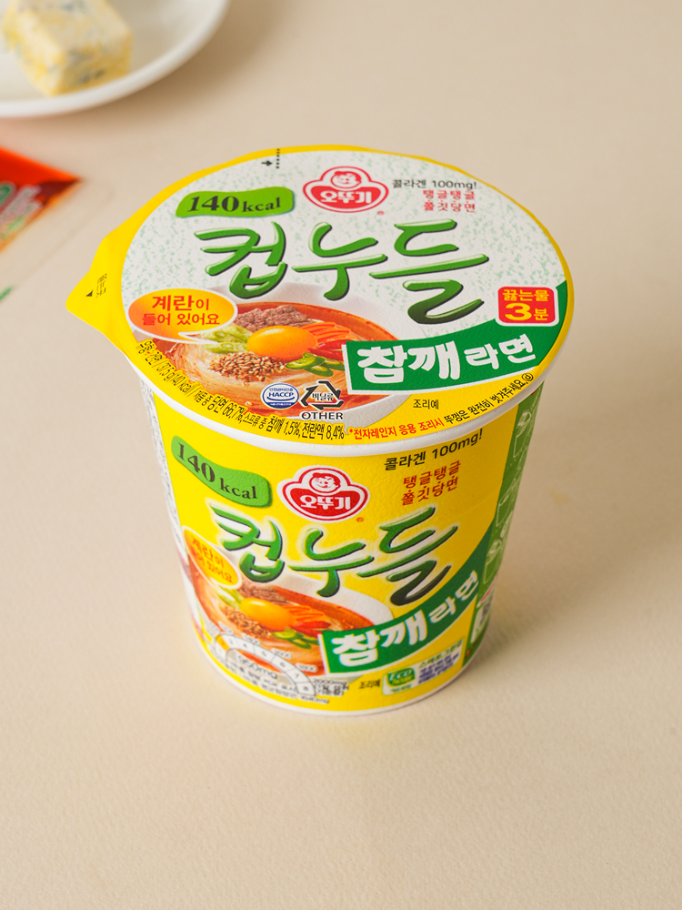 Лапша Ottogi Cup Noodle кунжутный рамен