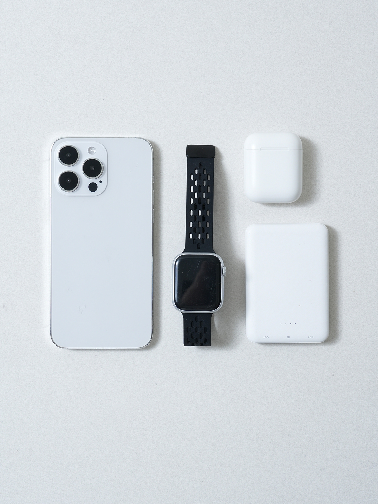 Ремешок магнитный силиконовый Apple Watch 38/40/41/42mm черный