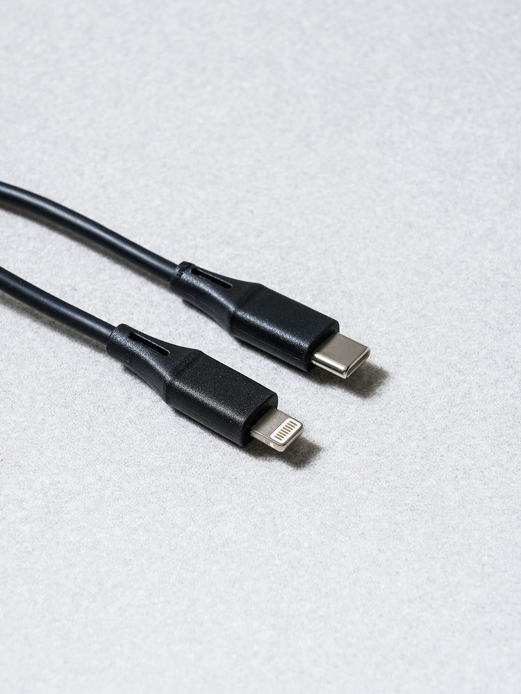 Кабель C TO 8 Pin 1.8 м Черный