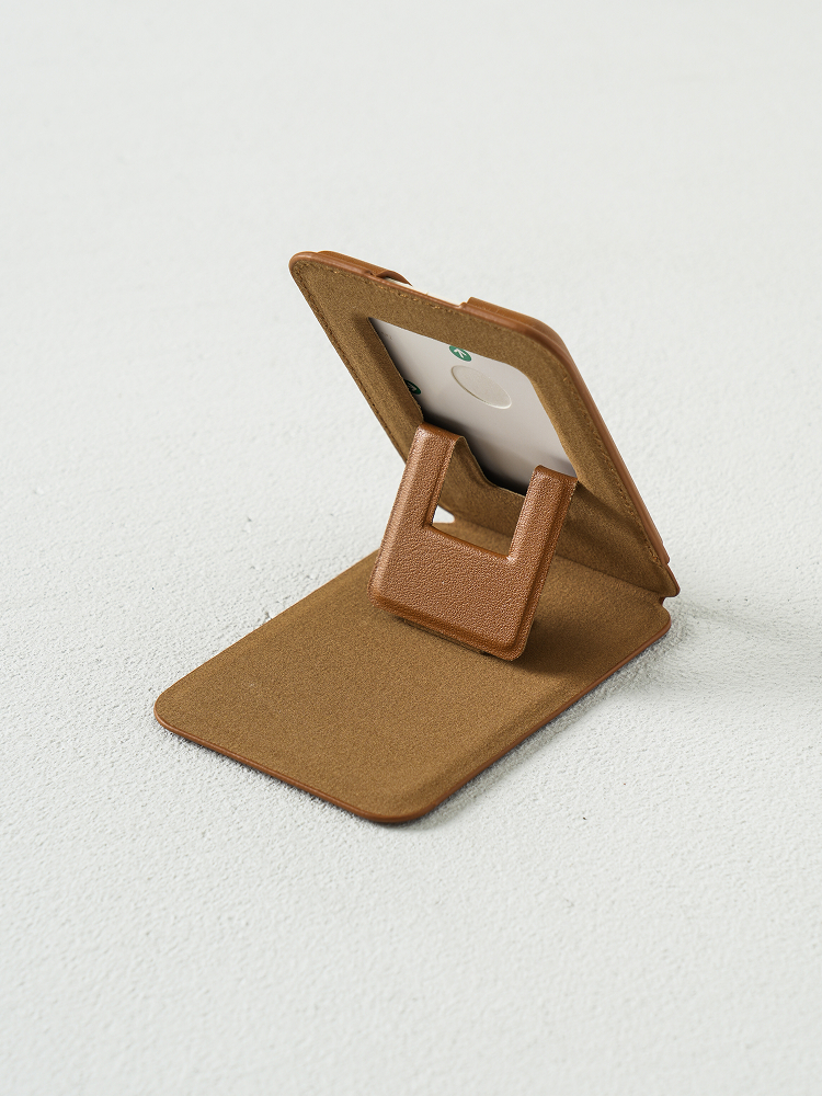 Чехол-кошелек MagSafe для карт, коричневый
