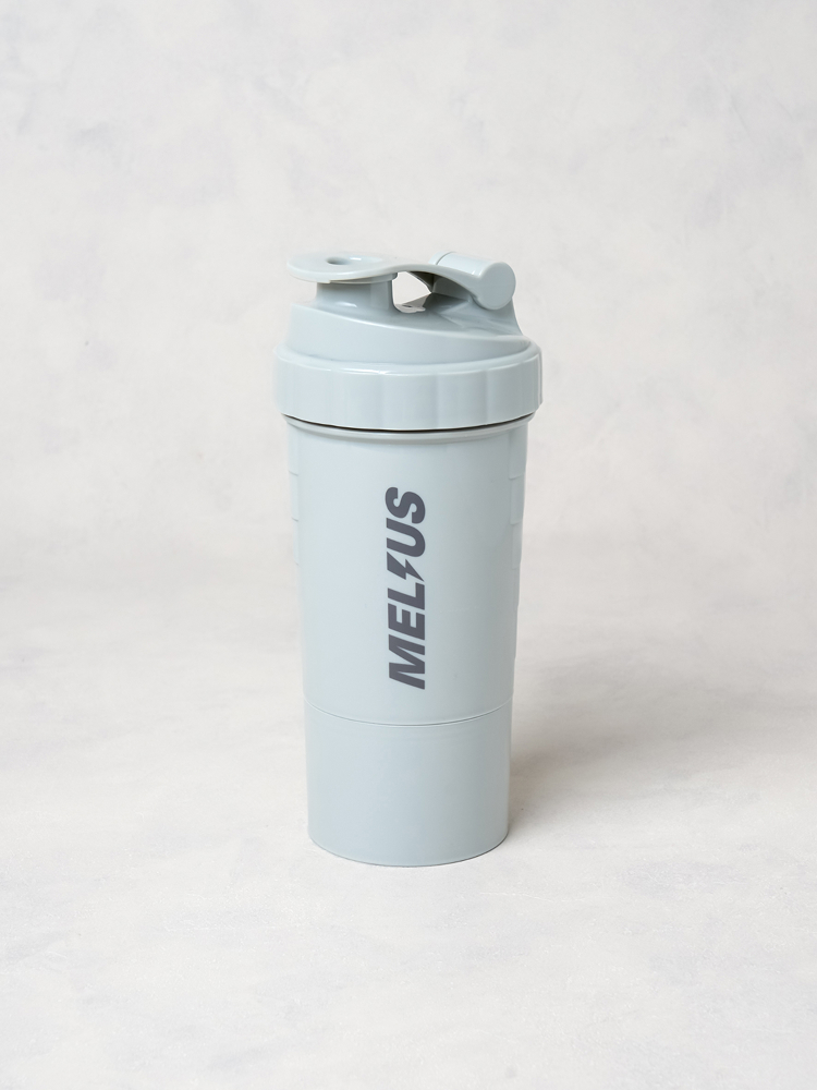 다이소 2단 쉐이크 물병 630 ml 연그레이