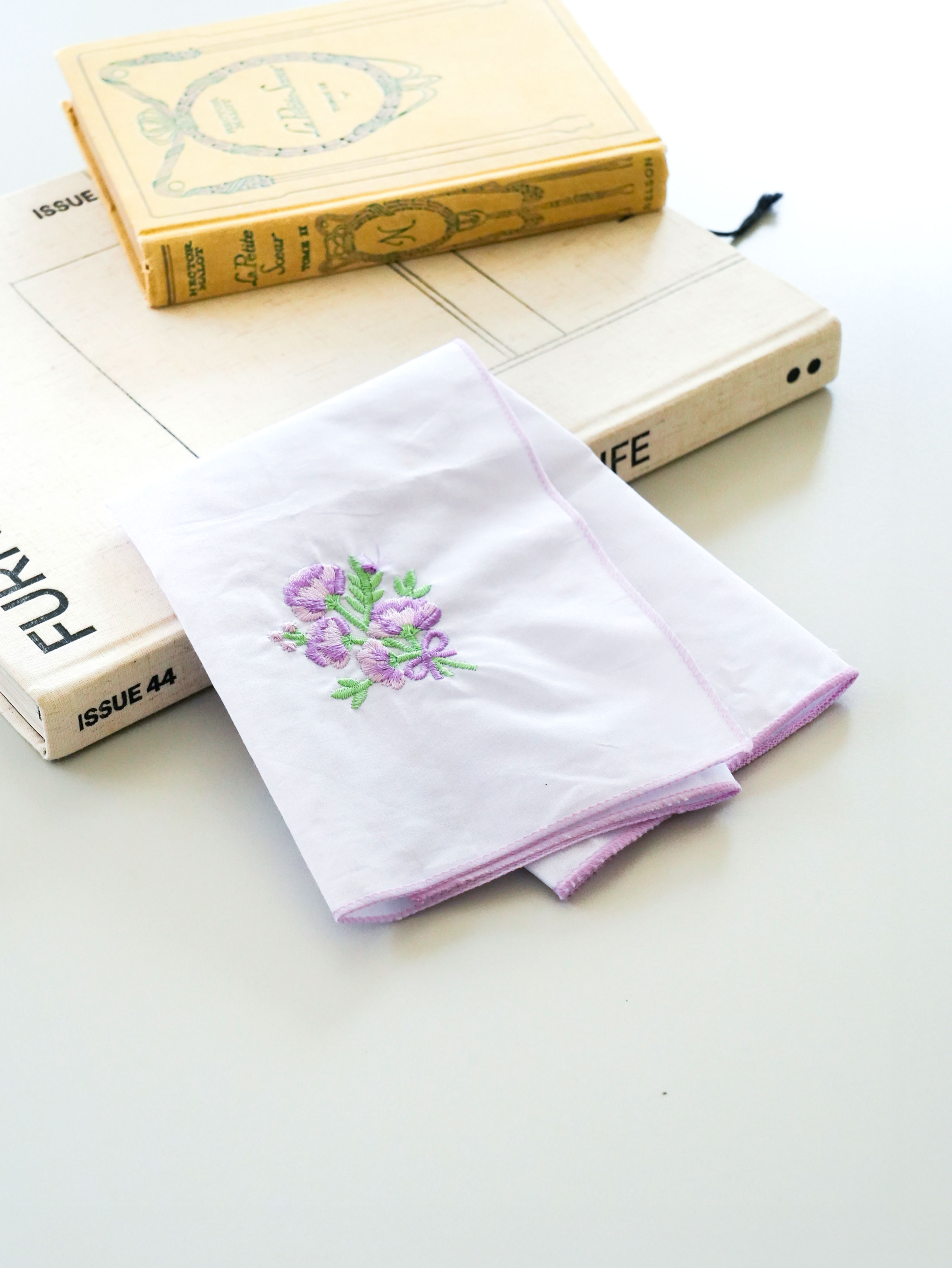 자수 포인트 손수건 퍼플