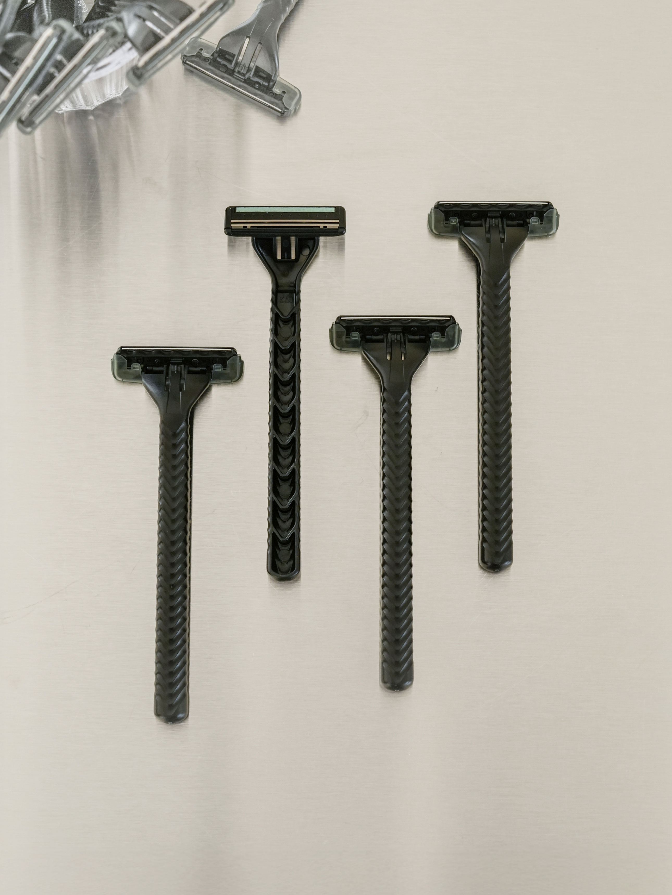 KAI 2중날 면도기 20개입