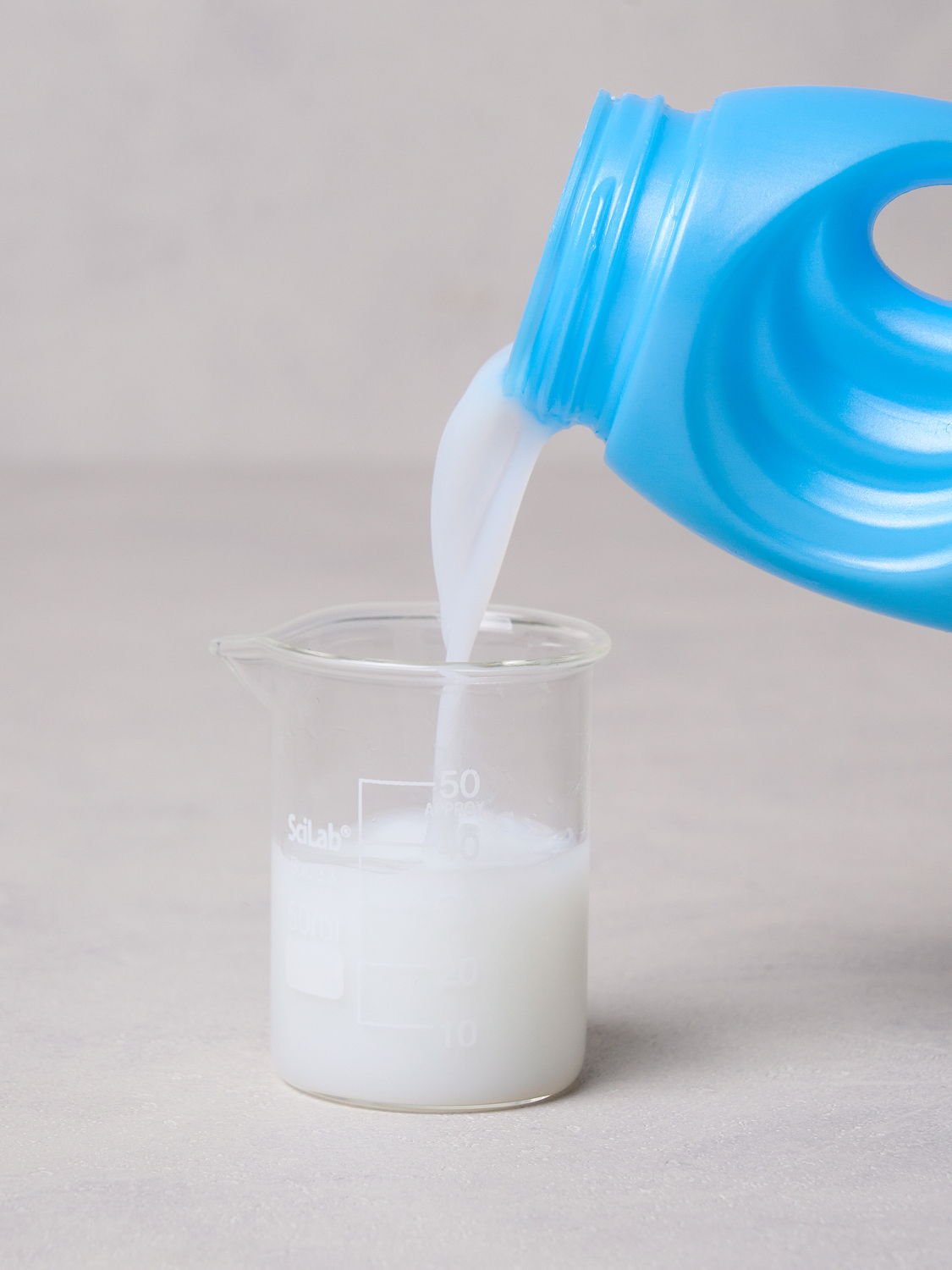 아우라 섬유유연제 200 ml 블루향