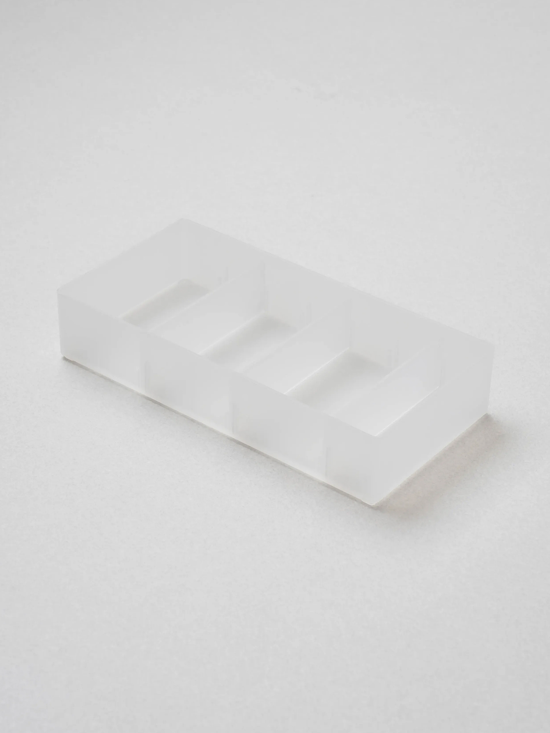 반투명 칸막이 트레이 20 X 10 X 4 cm